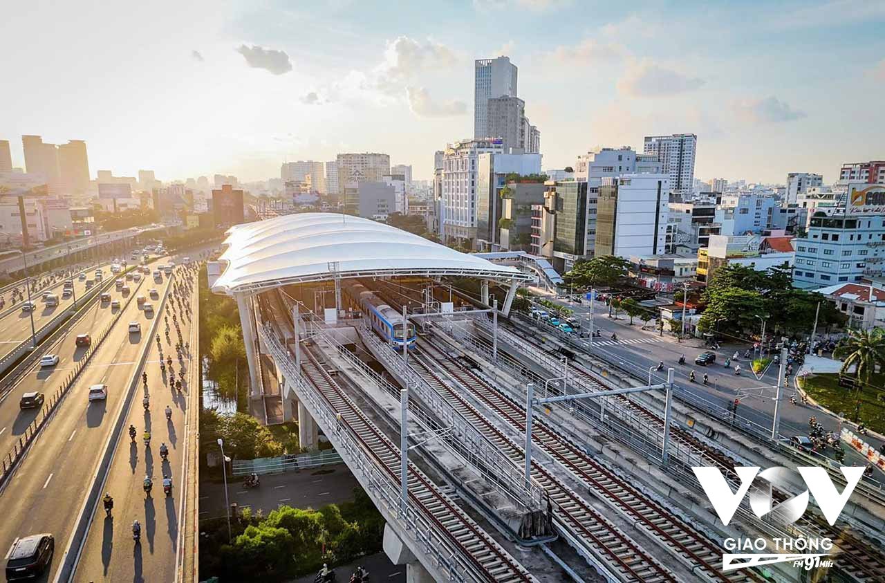 Tuyến metro góp phần giảm thiểu phương tiện cá nhân trên trục đường Xa lộ Hà Nội