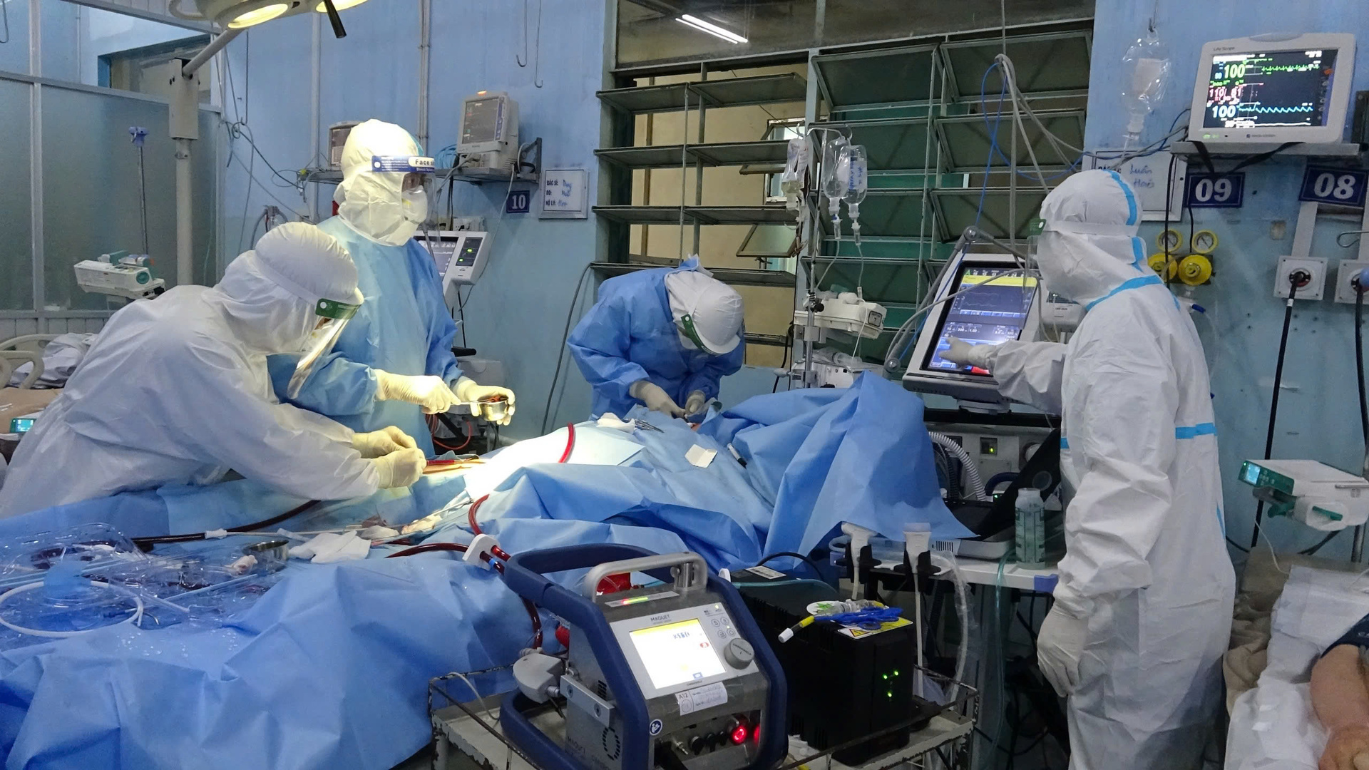 Danh hiệu cao quý đối với các bác sĩ quân y khoa ICU rất ý nghĩa khi cả nước đang hướng đến 70 năm ngày Thầy thuốc Việt Nam 27/2.