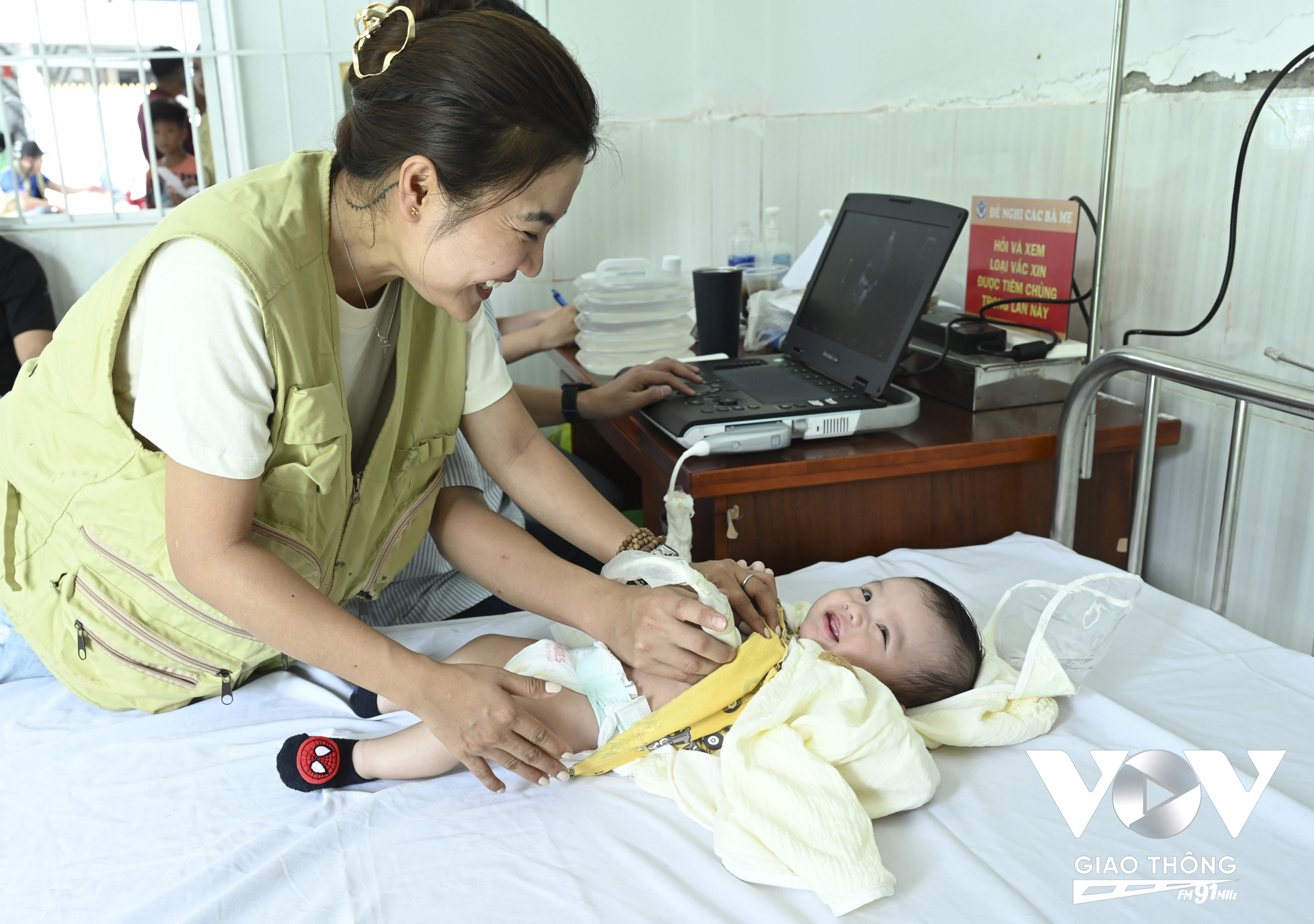 Theo Trưởng Đoàn công tác TS-BS Đỗ Nguyên Tín, qua khám tầm soát, có thể phát hiện những trẻ có dị tật tim bẩm sinh nhẹ sẽ được đoàn ghi nhận và theo dõi; những trường hợp nặng sẽ được chuyển điều trị (can thiệp, phẫu thuật) tại các trung tâm tim mạch chuyên sâu ở TP. HCM với sự hỗ trợ toàn bộ chi phí từ mạnh thường quân. Việc tầm soát này mang ý nghĩa hơn điều trị ở điểm có thể phát hiện sớm hơn, tiếp cận sớm hơn trước khi xảy ra những biến chứng...