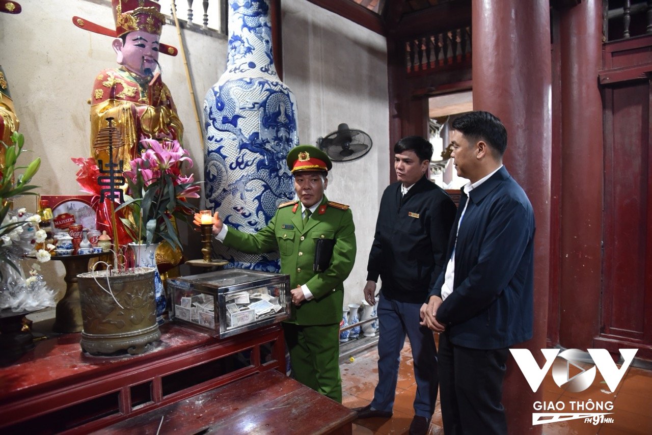 Nhờ chủ động trong công tác đảm bảo an toàn cháy nổ, trong nhiều năm qua, tại lễ hội chùa Hương không ghi nhận vụ hỏa hoạn nào
