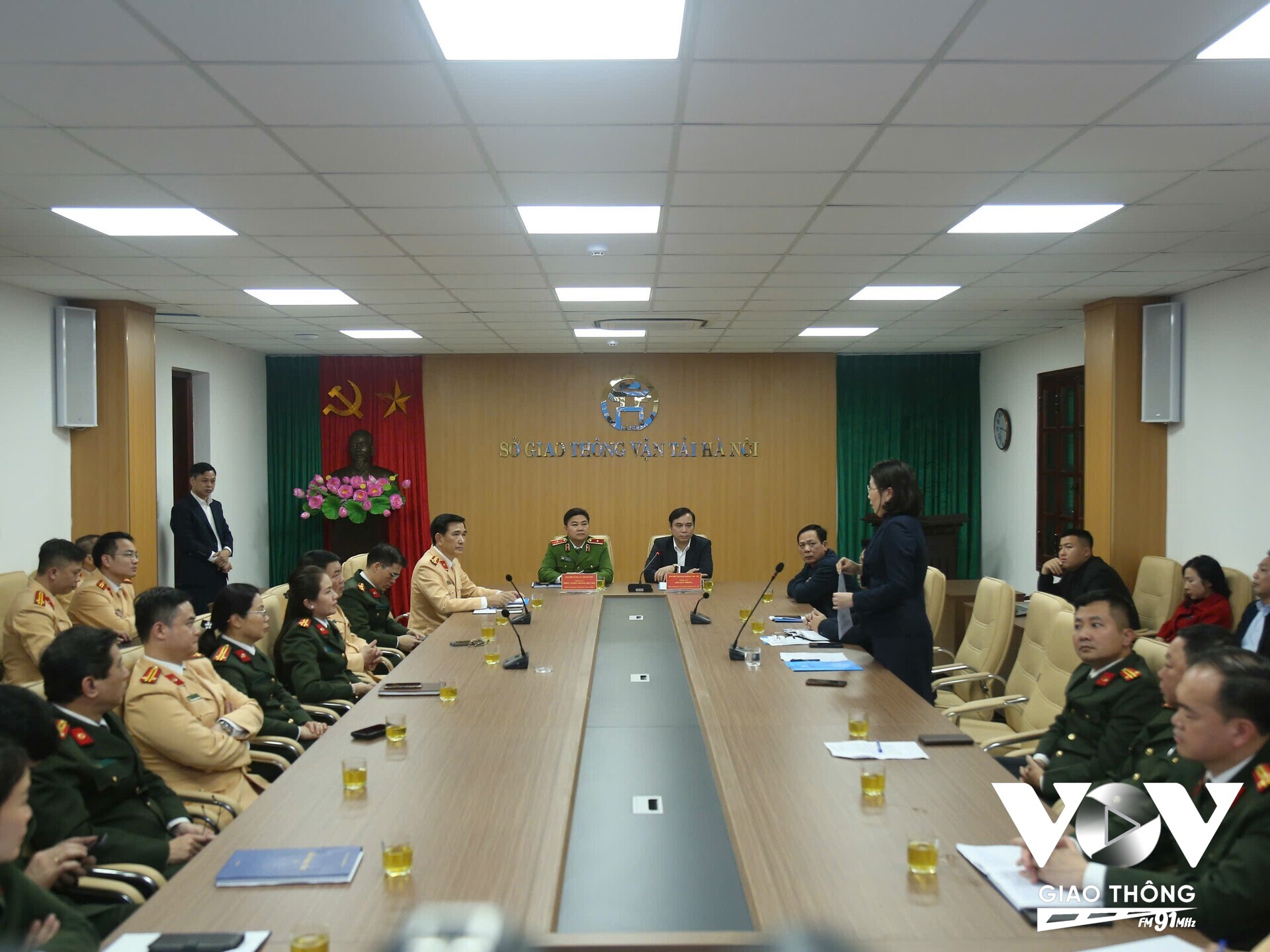 Đây là bước chuyển quan trọng, nhằm tiếp tục nâng cao hiệu quả quản lý nhà nước trong lĩnh vực giao thông đường bộ, góp phần đảm bảo an toàn giao thông và trật tự xã hội
