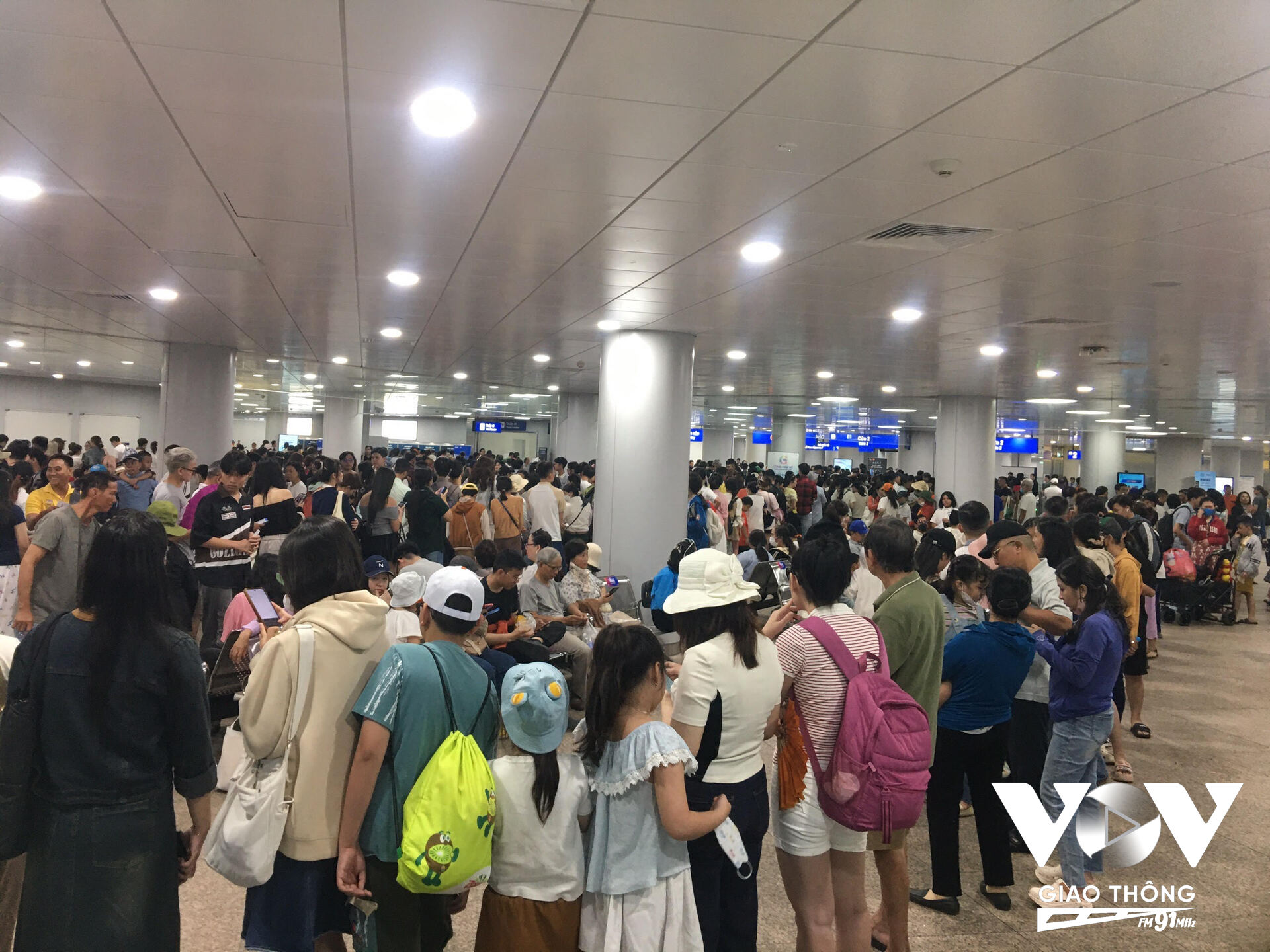 Với việc thành phố đưa tuyến metro số 1 đi vào hoạt động chính thức không chỉ là bước tiến lớn trong việc phát triển hạ tầng giao thông công cộng mà còn là tiền đề quan trọng để thúc đẩy tiến độ cho tuyến metro khác. Hiện nay, thành phố đang chuẩn bị cho công tác đầu tư 7 tuyến metro mới, với mục tiêu hoàn thành 355km đường sắt đô thị vào năm 2035. Để đảm bảo tiến độ, Sở Giao thông Công chánh (GTCC) và MAUR đã báo cáo UBND TP.HCM về nhiệm vụ chuẩn bị dự án và bổ sung kế hoạch đầu tư công. MAUR đề xuất phân bổ 111,5 tỷ đồng trong kế hoạch đầu tư công trung hạn (2021 - 2025) để thực hiện báo cáo nghiên cứu khả thi.