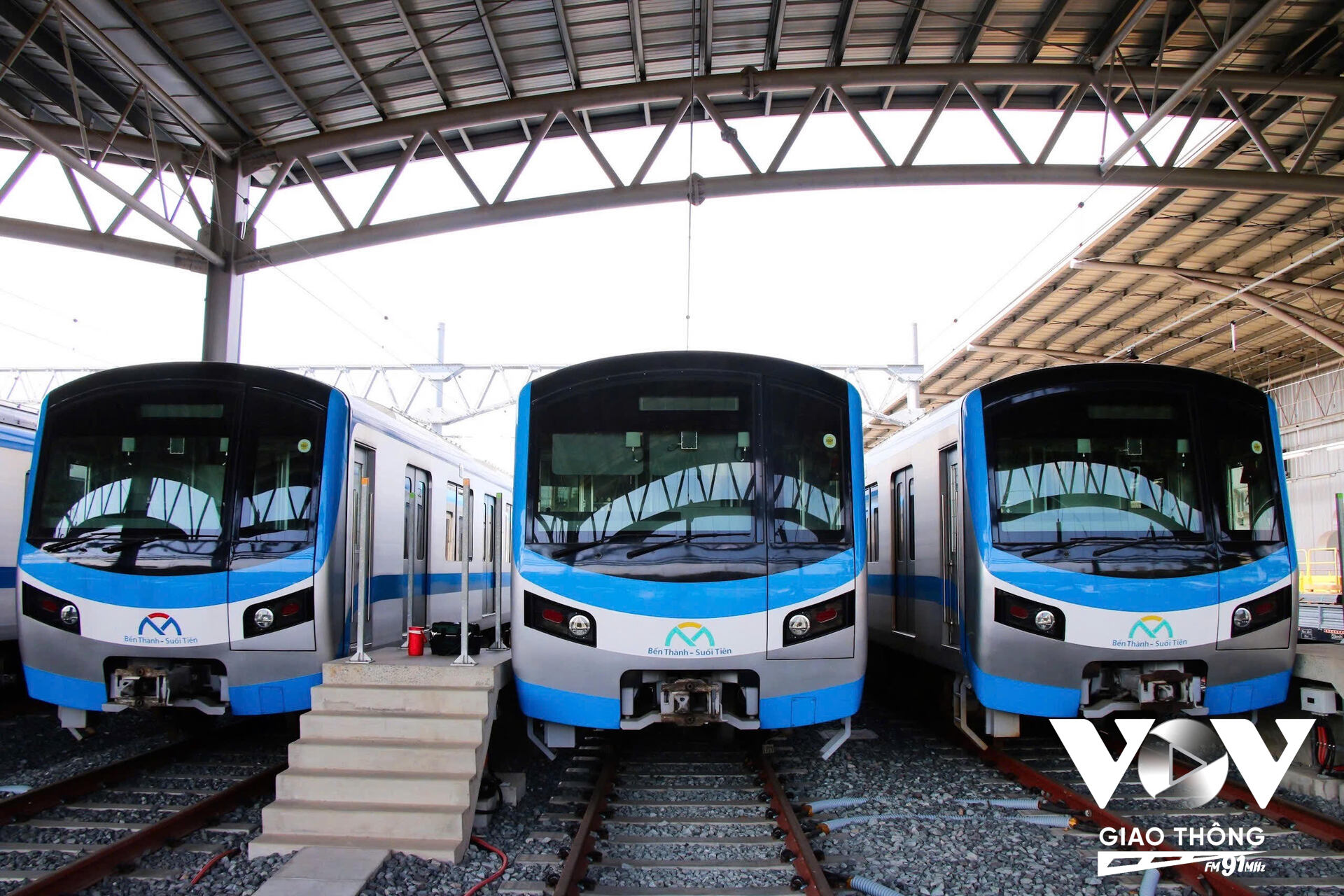 Tuyến Metro số 1 là tuyến đường sắt đô thị đầu tiên của TP.HCM. Đây được kỳ vọng là phương tiện giao thông công cộng được làm thay đổi diện mạo giao thông, đô thị tại TP.HCM, kết nối giao thông từ trung tâm về cửa ngõ phía đông, giảm ùn tắc trục Võ Nguyên Giáp - xa lộ Hà Nội về Bình Dương, Đồng Nai... Đồng thời, dự án còn là tiền đề để TP phát triển mạng lưới metro sắp tới.