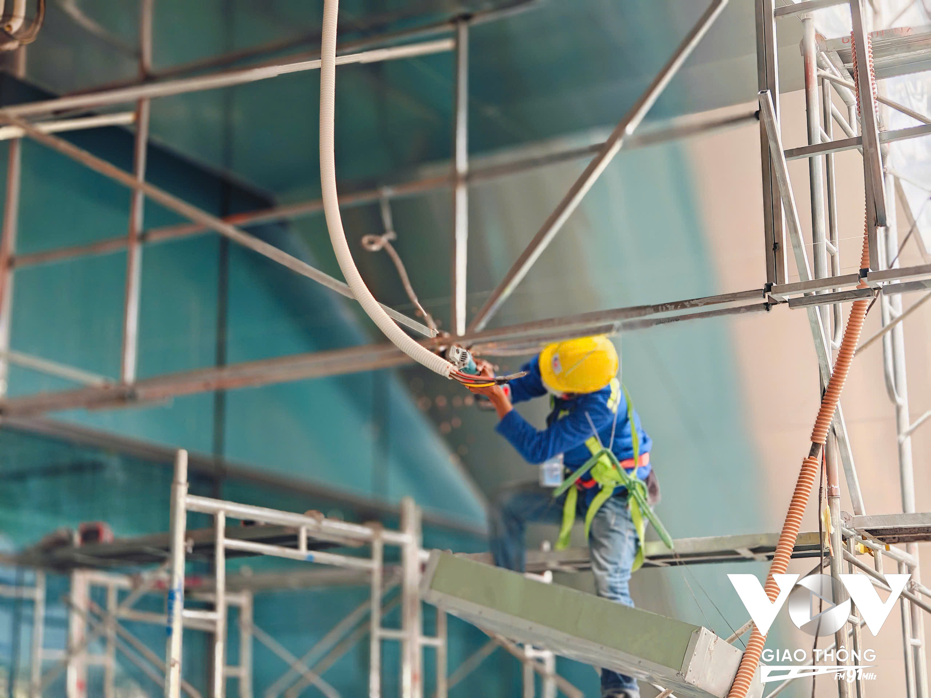 Những công đoạn cuối cùng của gói thầu cơ điện đang được triển khai khẩn trương để sẵn sàng đồng bộ thử nghiệm