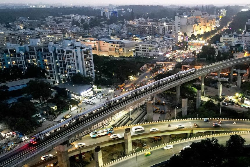 Vào tháng 2, Ấn Độ đã đạt cột mốc quan trọng khi hoàn thành 1.000 km đường tàu điện ngầm tại 23 thành phố. Đây là mạng lưới tàu điện ngầm dài thứ ba thế giới. Ảnh: AFP