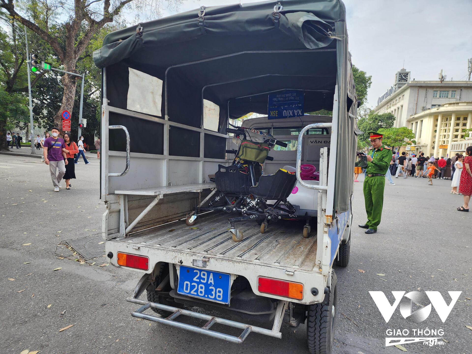 Rất nhiều lần lực lượng chức năng thu giữ các phương tiện xe điện trẻ em