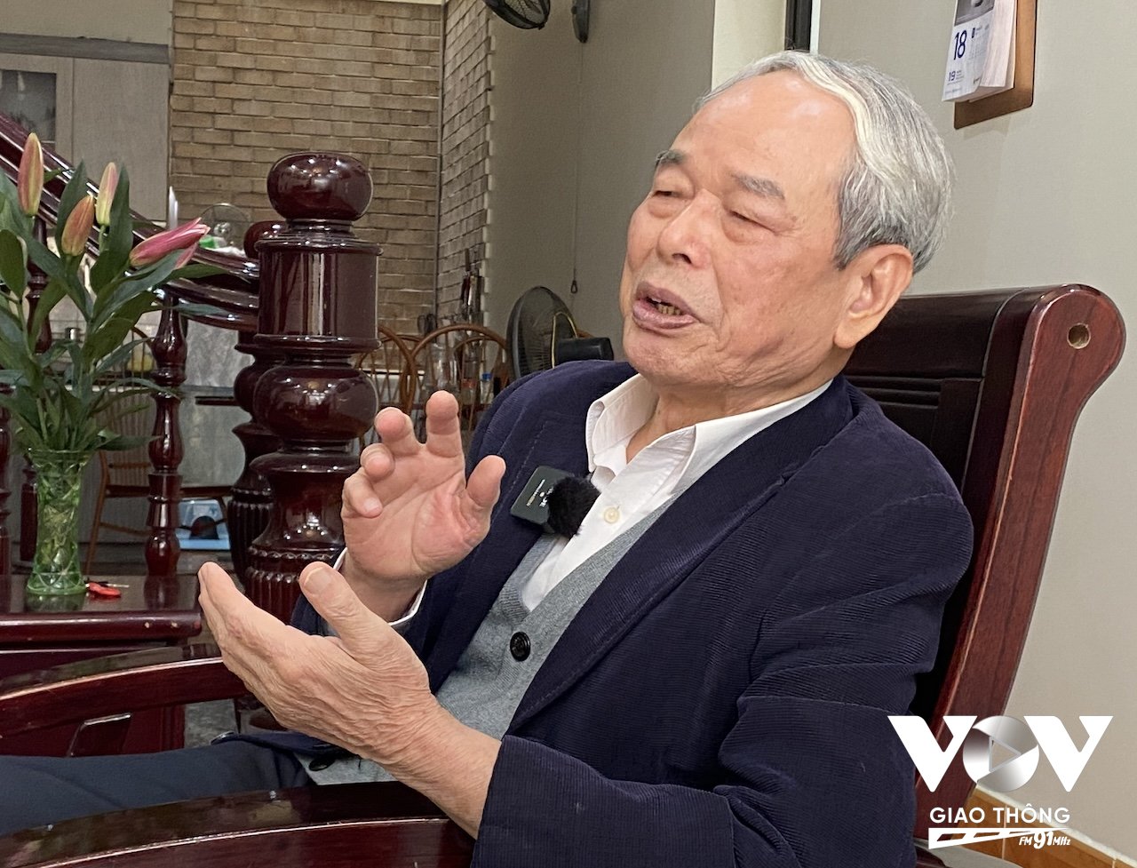Cựu chiến binh Lê Xuân Khảm thuộc Đoàn tàu Không số