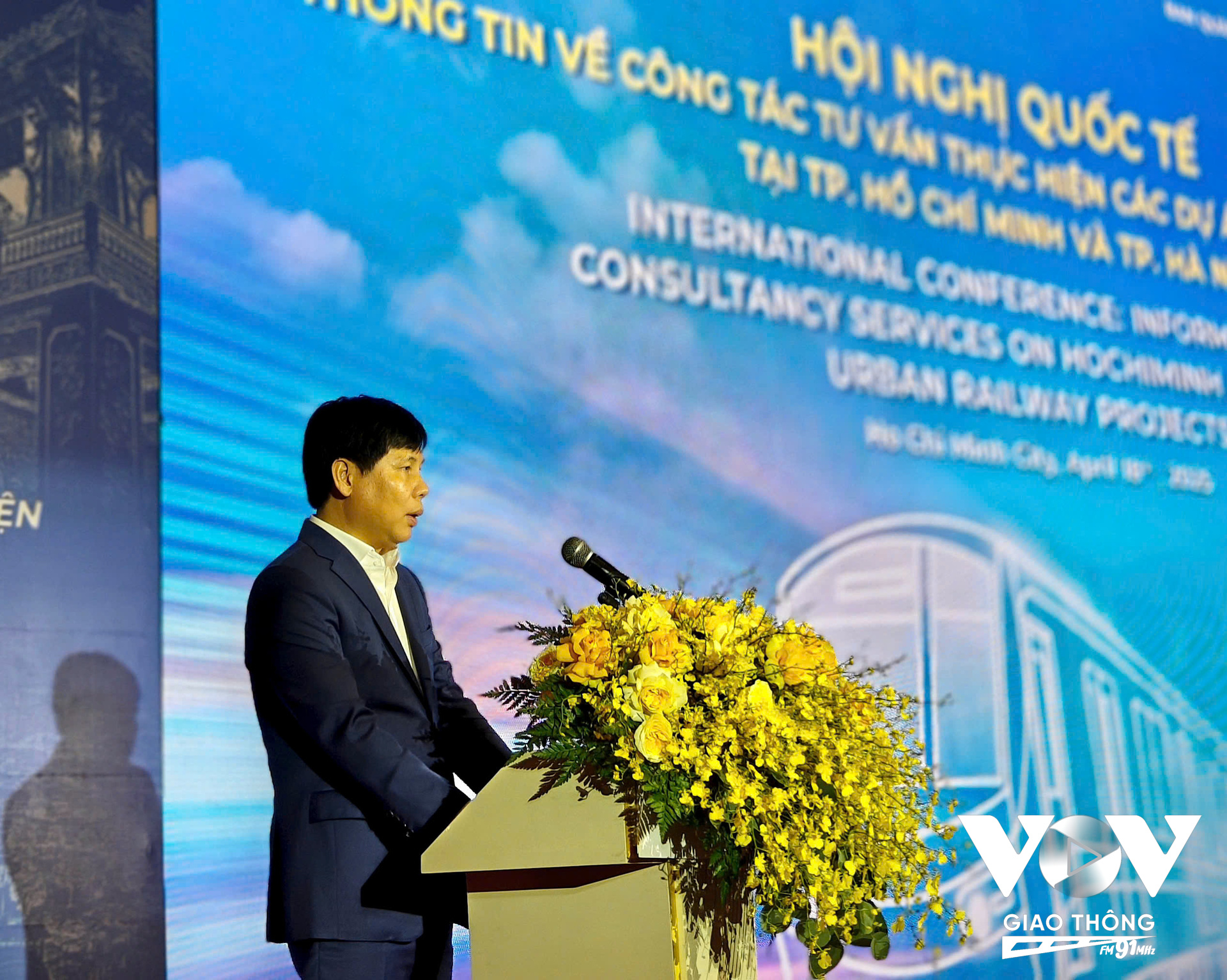 Ông Phan Công Bằng – Trưởng ban Quản lý Đường sắt đô thị TPHCM phát biểu khai mạc Hội nghị