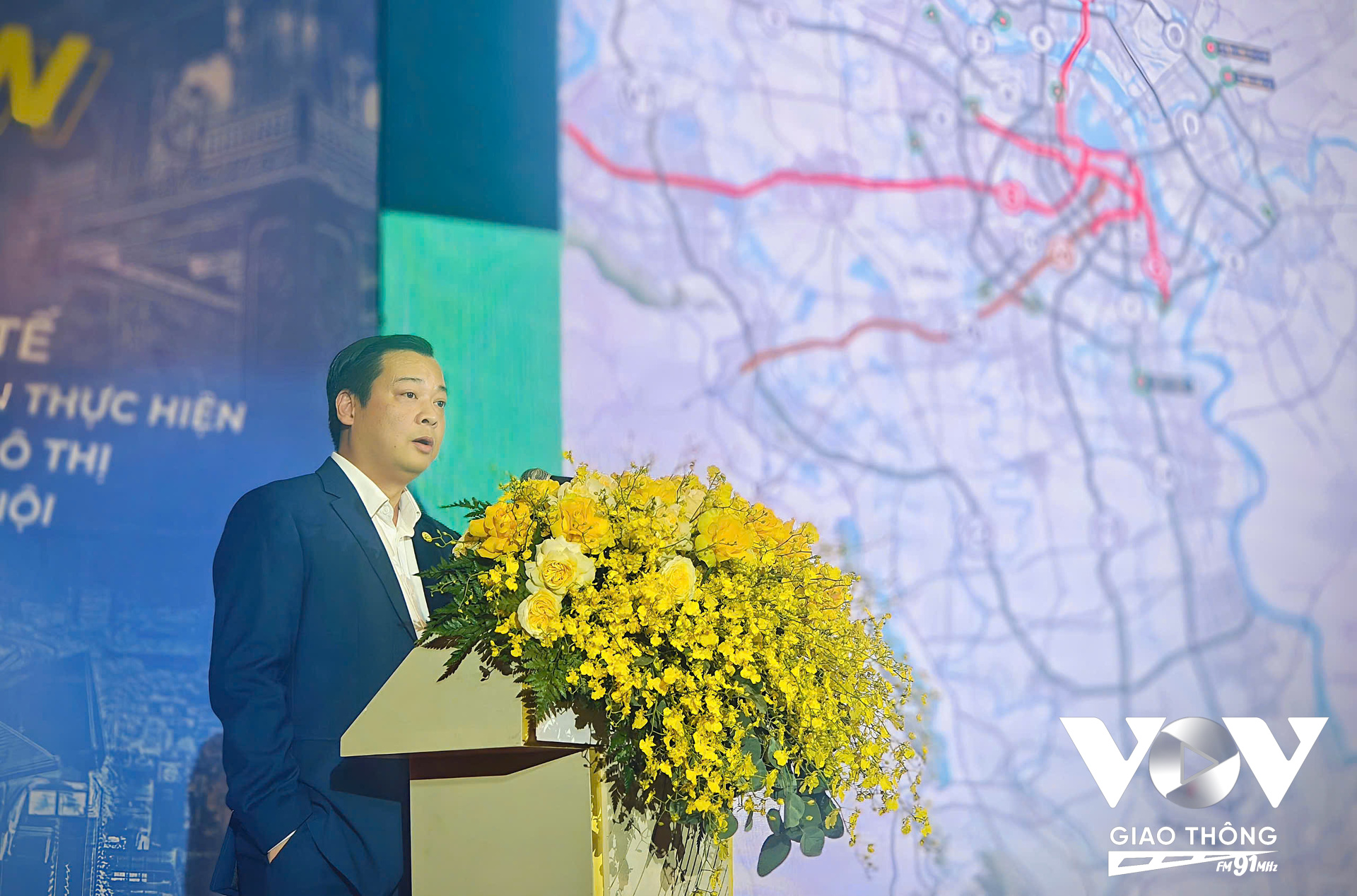 Ông Lưu Trung Dũng, phó Trưởng Ban quản lý đường sắt đô thị Hà Nội phát biểu tại Hội nghị