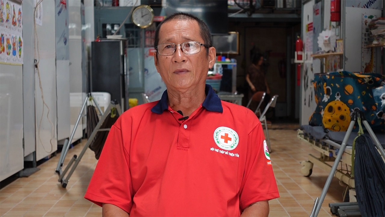 Ông Nguyễn Đăng Hoàng (73 tuổi) đã xây dựng nên nhà trọ Thiện Tâm với mong muốn tạo một mái ấm ấm áp cho những bệnh nhân ung thư nghèo khó.