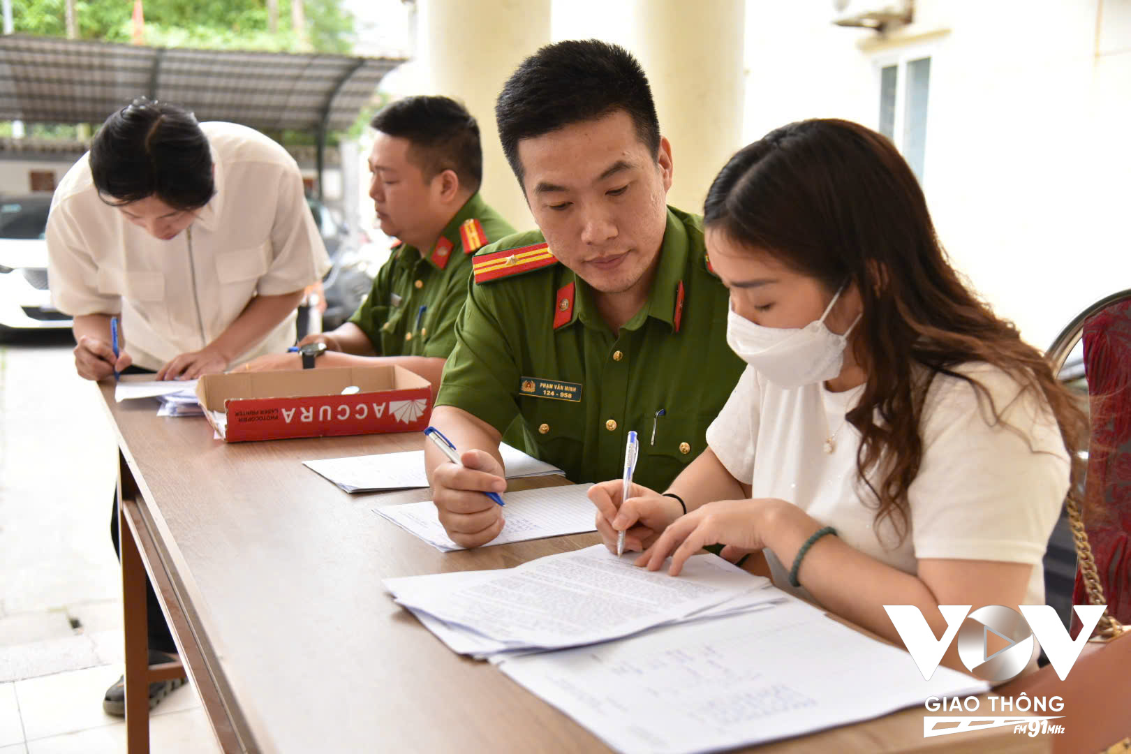 UBND phường Vĩnh Hưng và Công an phường tổ chức ký cam kết “Đảm bảo an toàn PCCC&CNCH” với 100% cơ sở có nguy cơ cháy nổ cao
