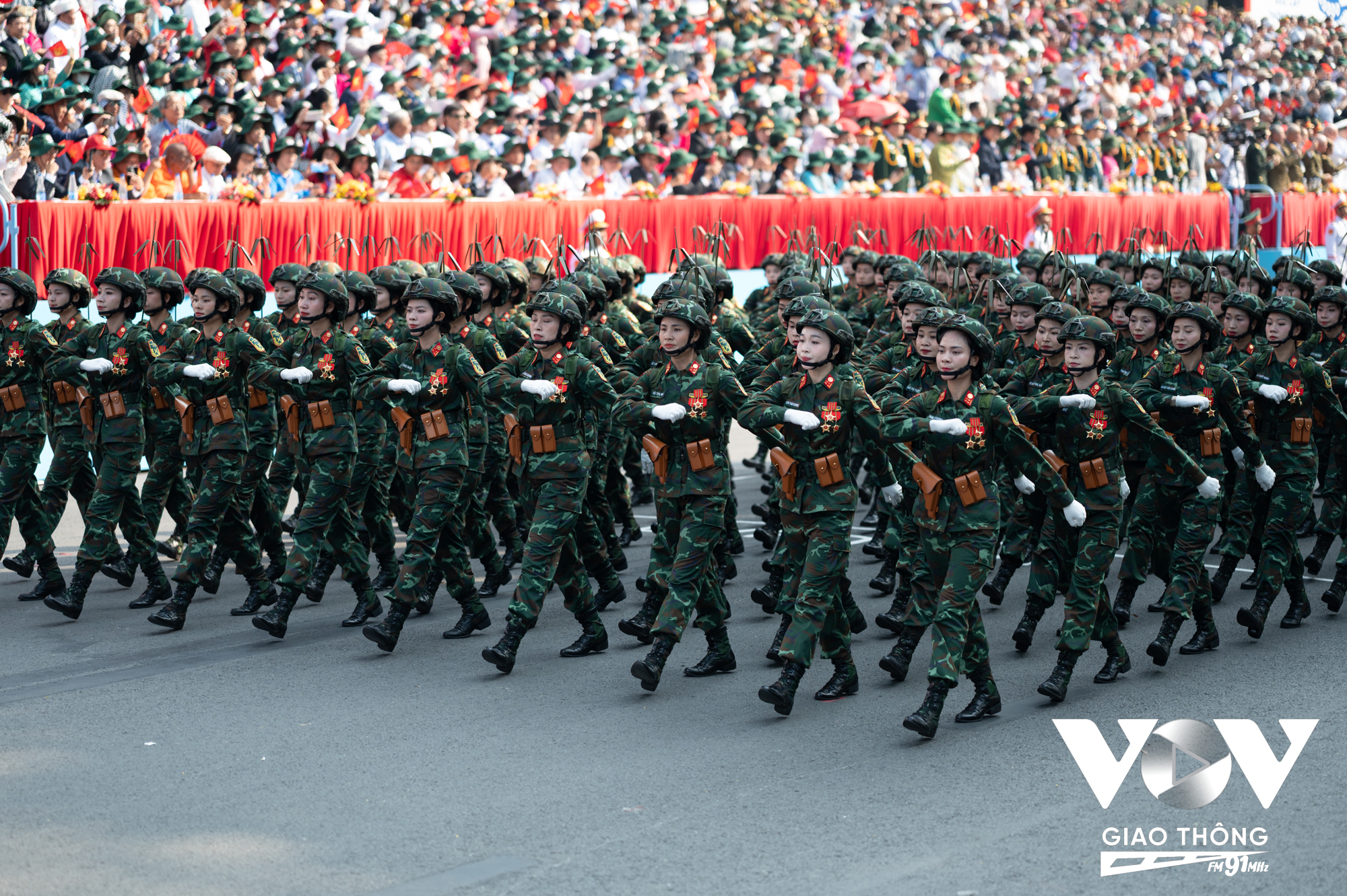 80 năm xây dựng, chiến đấu và trưởng thành, Bộ đội Thông tin liên lạc đã lập được nhiều thành tích vẻ vang; dũng cảm, chủ động, sáng tạo, bảo đảm Thông tin liên lạc “Kịp thời - Chính xác - Bí mật - An toàn”.