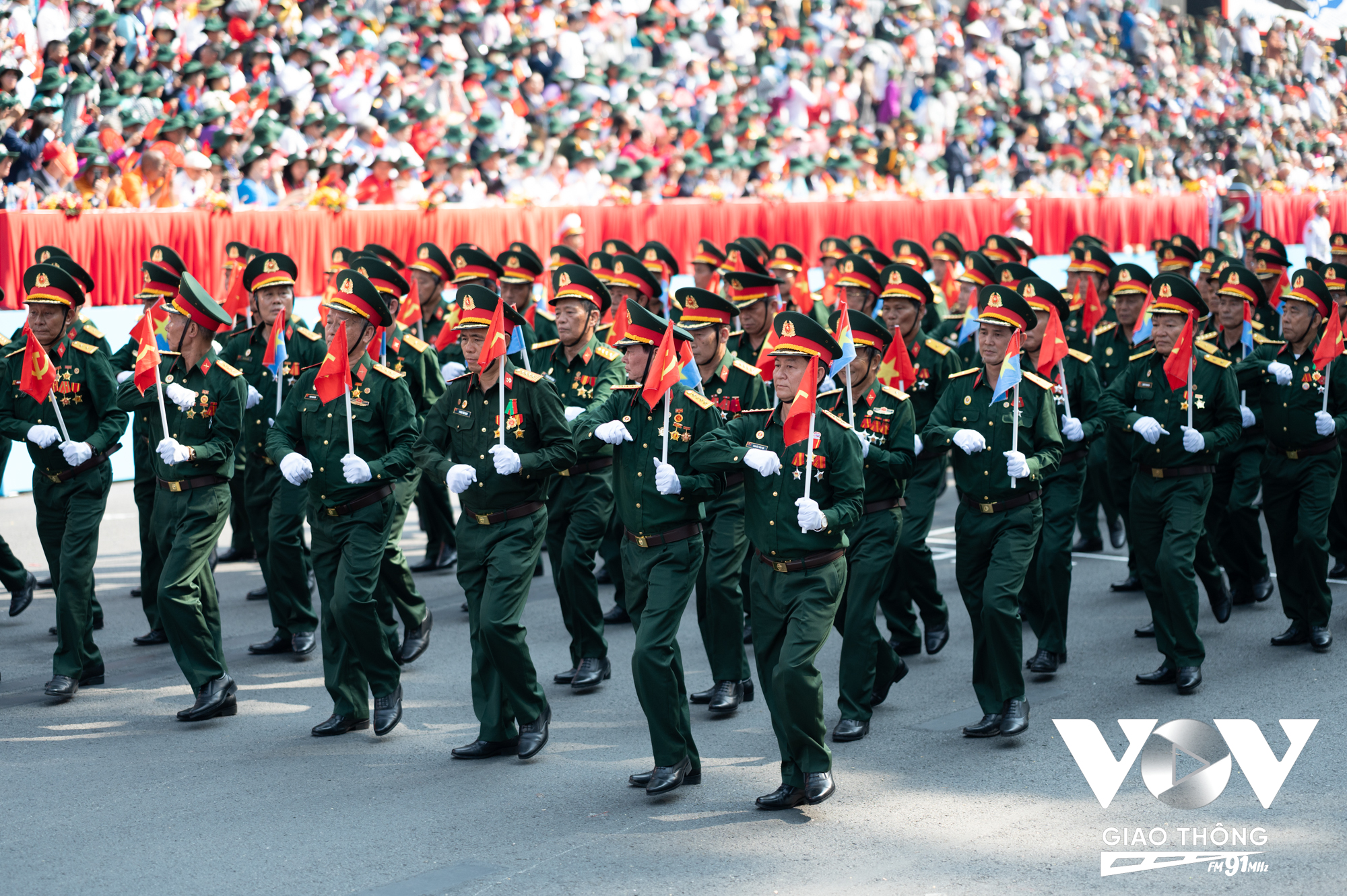 Cựu chiến binh Việt Nam là những nhân chứng lịch sử, những người đã hiến dâng cả tuổi thanh xuân, chiến đấu anh dũng, kiên cường. Với tinh thần “xẻ dọc Trường Sơn đi cứu nước”, trong cuộc kháng chiến chống Mỹ cứu nước, Cựu chiến binh Việt Nam đã góp phần làm nên Đại thắng mùa Xuân năm 1975.