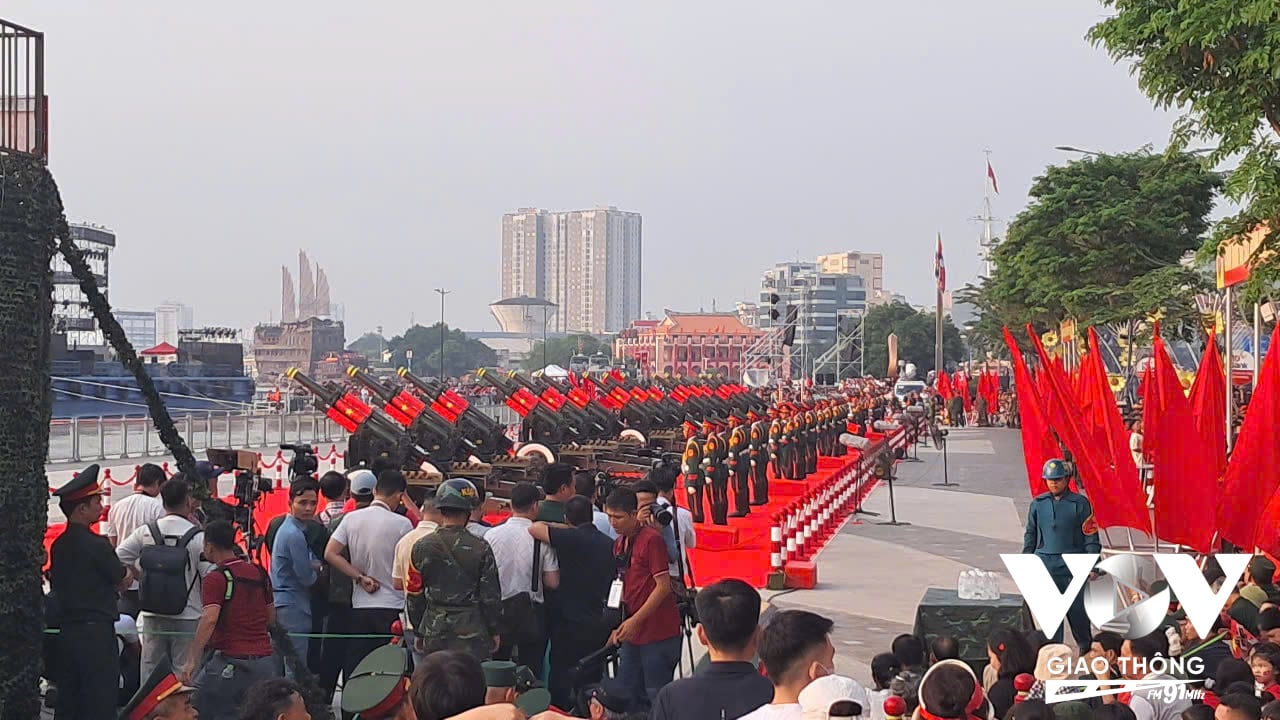 Trận địa pháo tại bến Bạch Đằng đã sẵn sàng