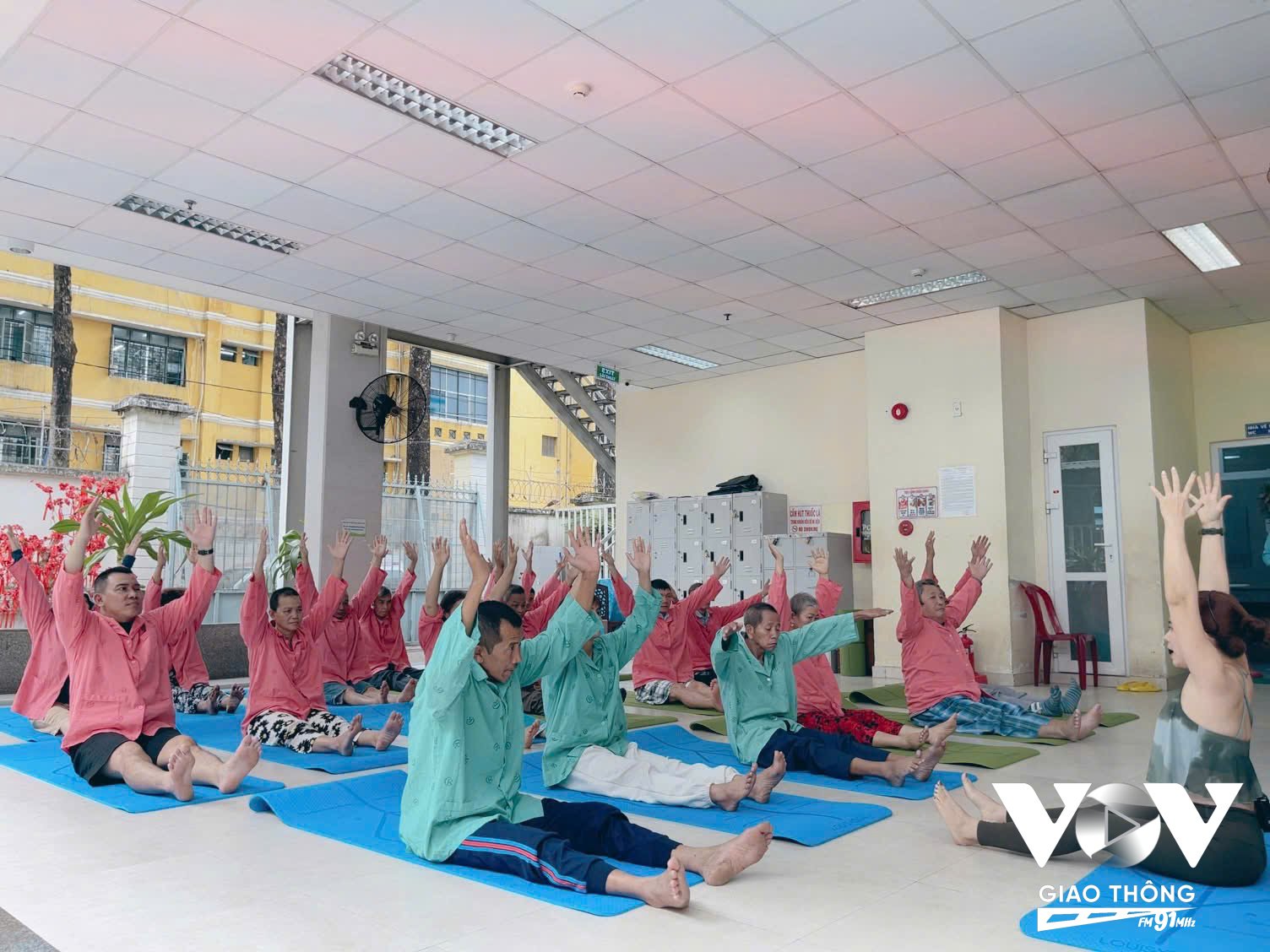 Một buổi tập yoga của bệnh nhân ung thư tại Bệnh viện Chợ Rẫy