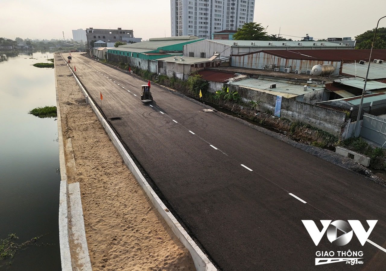 Khi hoàn thành, dự án sẽ giúp chỉnh trang đô thị, giảm ô nhiễm, tạo trục thoát nước cho gần 15.000ha lưu vực và giảm tải áp lực giao thông