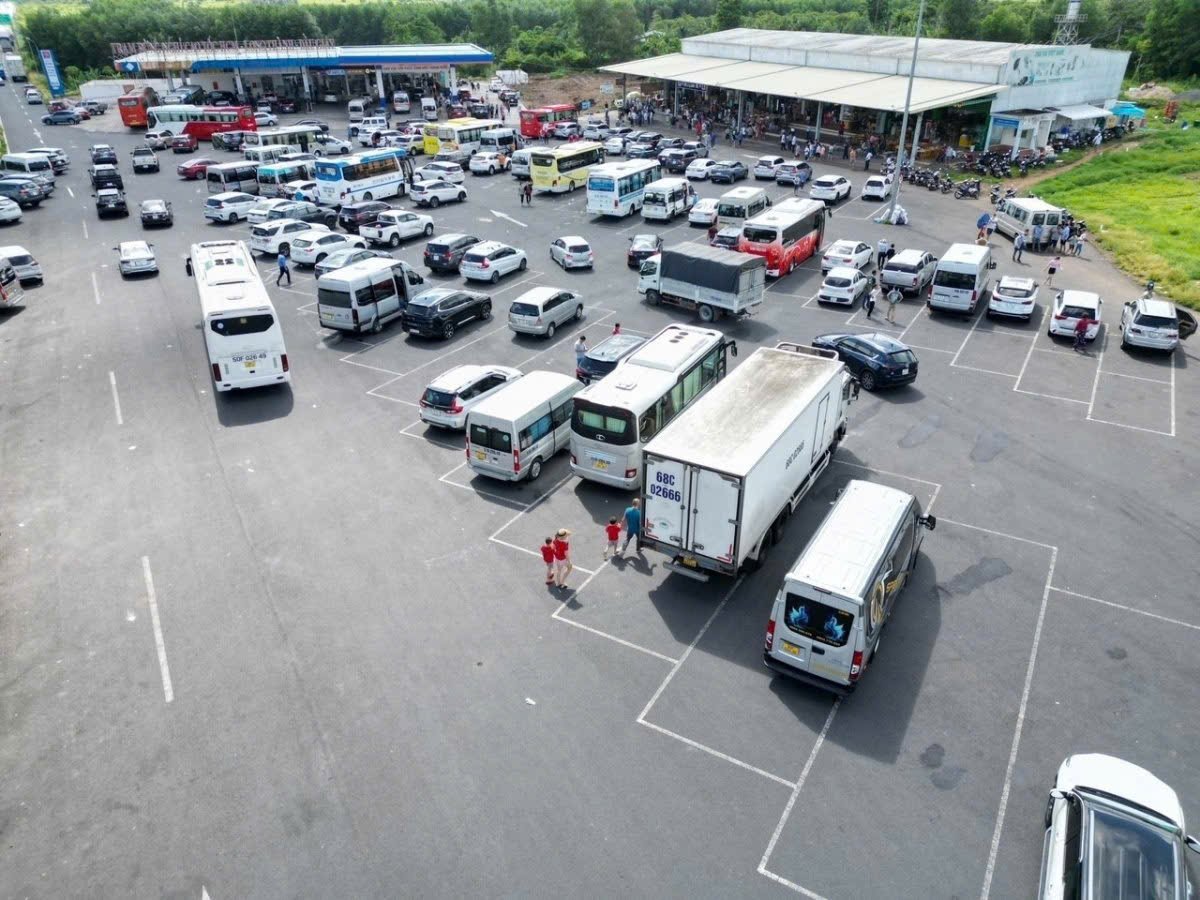 Trạm dừng nghỉ có vai trò rất quan trọng không chỉ đối với lái xe mà cả công tác quản lý vận hành các tuyến đường bộ cao tốc