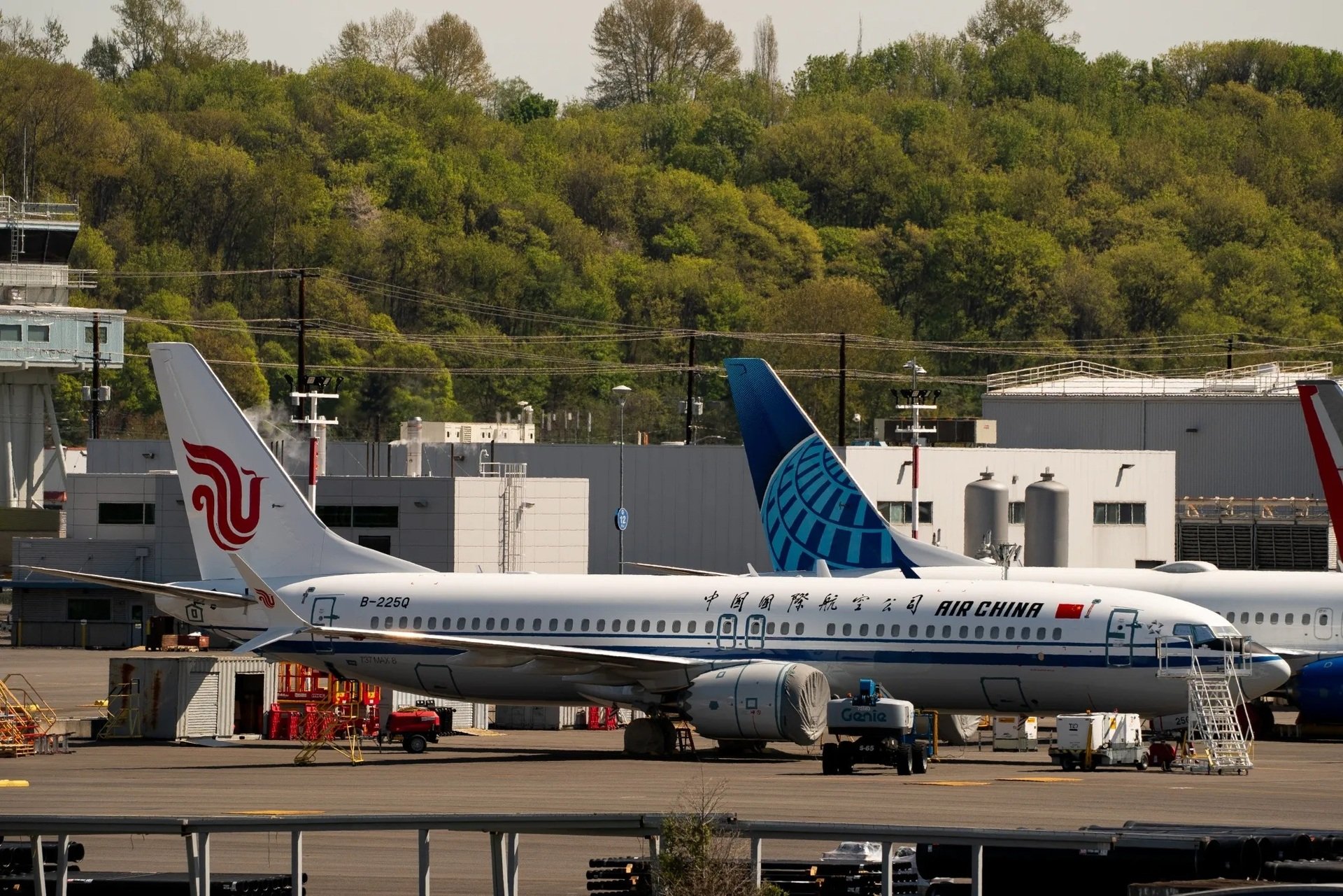 Một máy bay Boeing 737 Max 8 vốn sẽ bàn giao cho hãng Air China tại Seattle, Washington, Mỹ hôm 15/4. Ảnh: David Ryder/Bloomberg