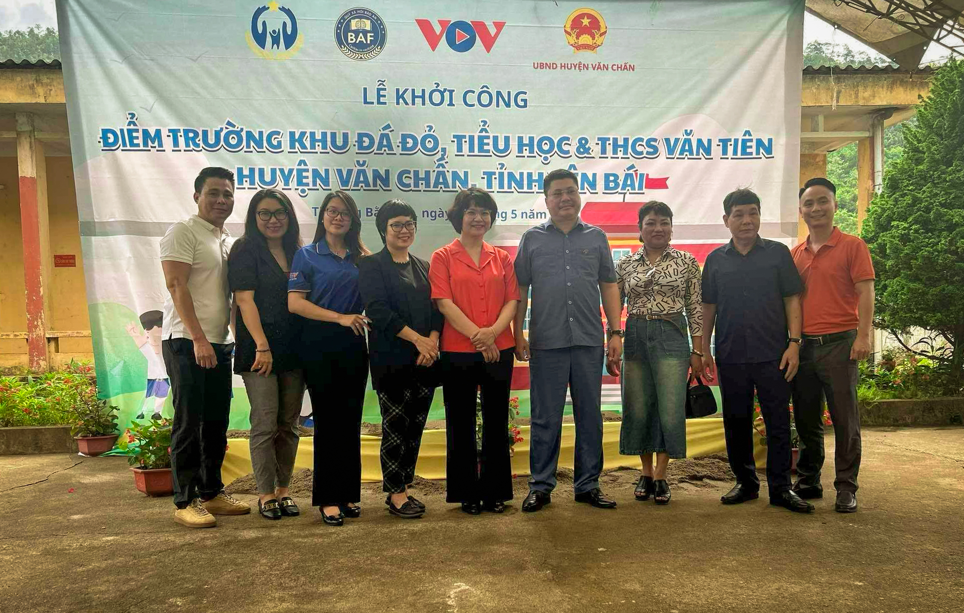 Đoàn công tác của Quỹ xã hội Bảo An và VOV tham dự Lễ Khởi công trường