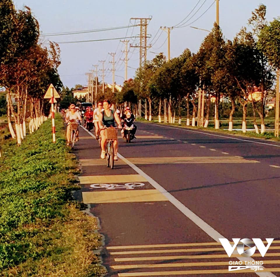 Thành phố đã có đề xuất xây dựng các làn đường dành riêng cho xe đạp và triển khai các dịch vụ xe đạp công cộng để giúp việc di chuyển bằng xe đạp của người dân được an toàn và thân thiện, đồng thời xây dựng tuyến đường an toàn khuyến khích trẻ em đi bộ tới trường. Nguồn: HealthBridge
