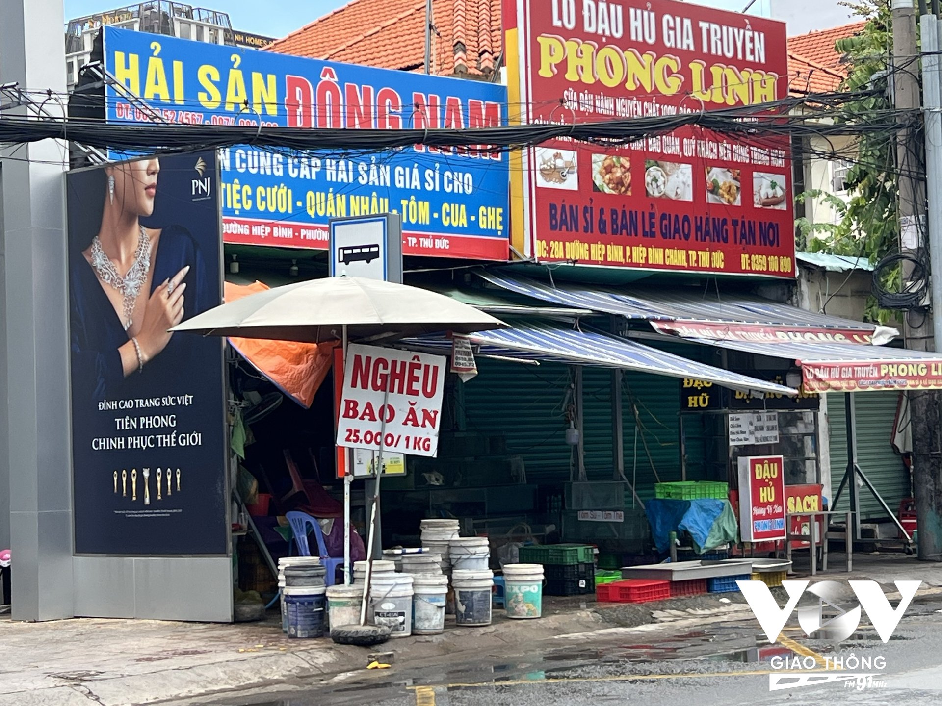 Khó có thể nhận ra đây là trạm dừng xe bus