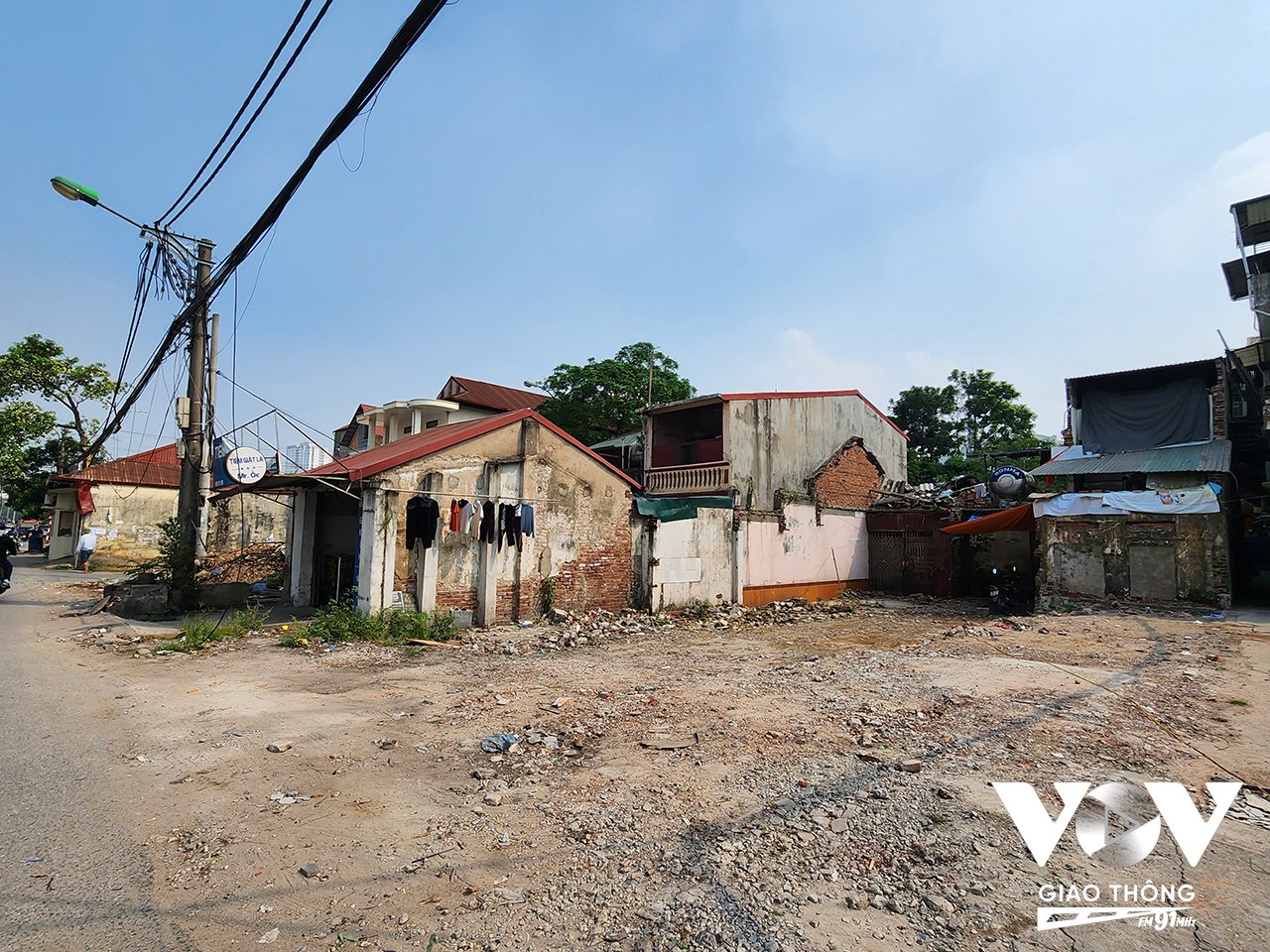 Việc thành phố Hà Nội ban hành chính sách đặc thù mới đã giúp tháo gỡ “nút thắt” trong công tác GPMB, tạo điều kiện để đẩy nhanh tiến độ dự án