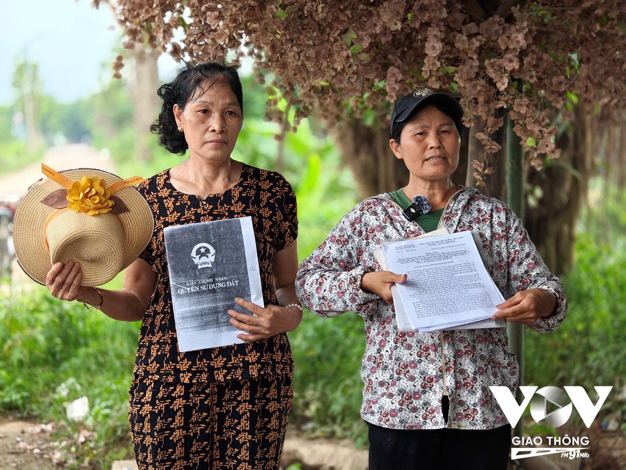 Bà con nông dân mong sớm có cơ quan chức năng cấp thành phố, trung ương về địa phương rà soát, xác minh và điều tra việc họ tố cáo bị 'lừa đảo' dẫn đến mất trắng đất nông nghiệp.