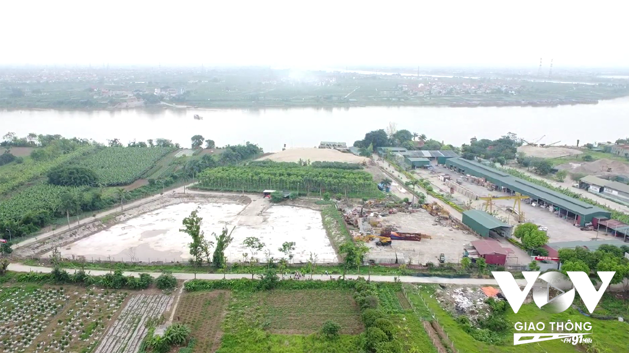 Toàn cảnh khu đất nông nghiệp 5ha người dân tố cáo Công ty Hoàng Hà đã phù phép cùng cán bộ xã từ hợp đồng cho thuê thành hợp đồng chuyển nhượng.