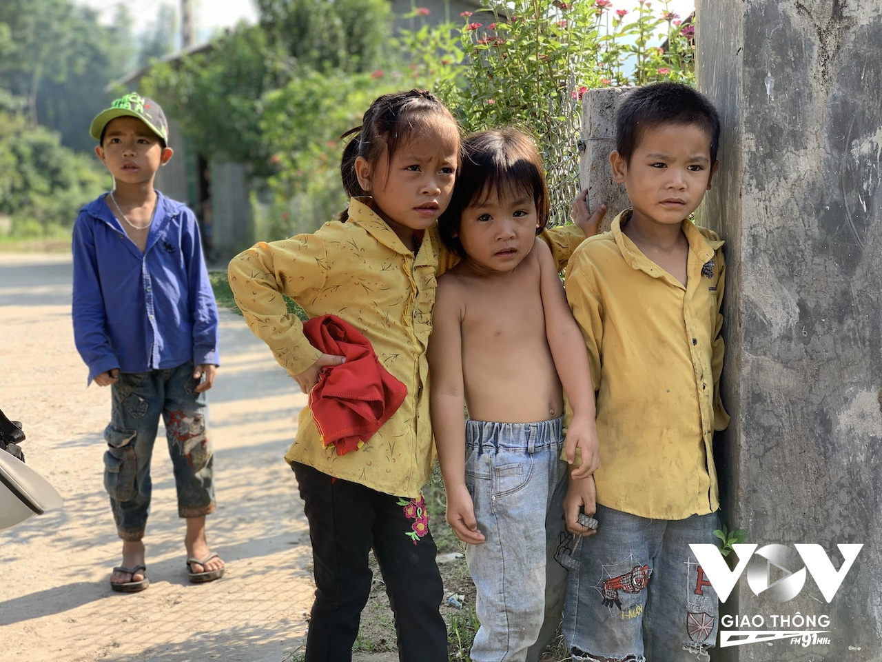 Những em bé ở Yên Bái