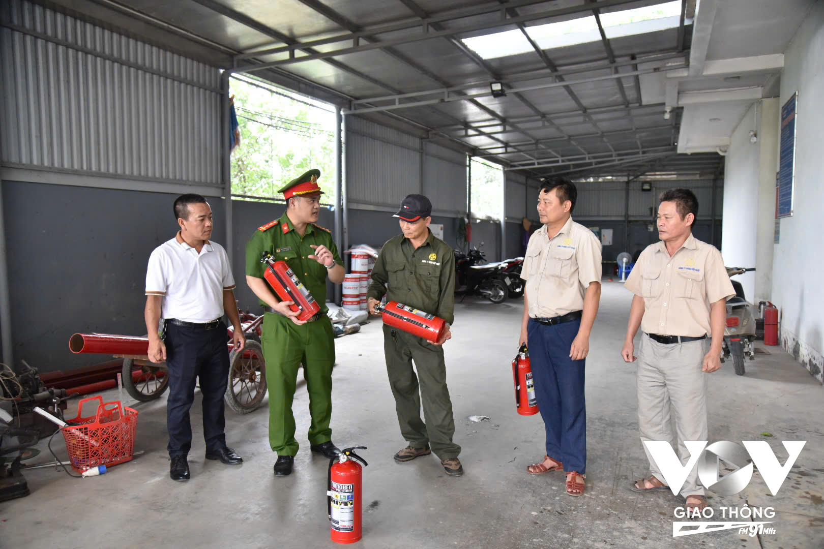 Tổ địa bàn PCCC&CNCH Thanh Oai tăng cường tuyên truyền về điều kiện an toàn PCCC đối với nhà ở nhiều tầng, nhà trọ