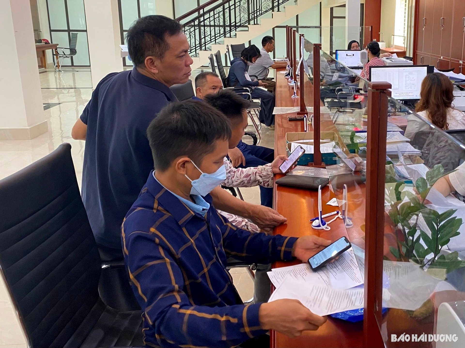 Thủ tục hành chính cung cấp dịch vụ công trực tuyến toàn trình sẽ góp phần cải cách hành chính (Ảnh: Báo Hải Dương)