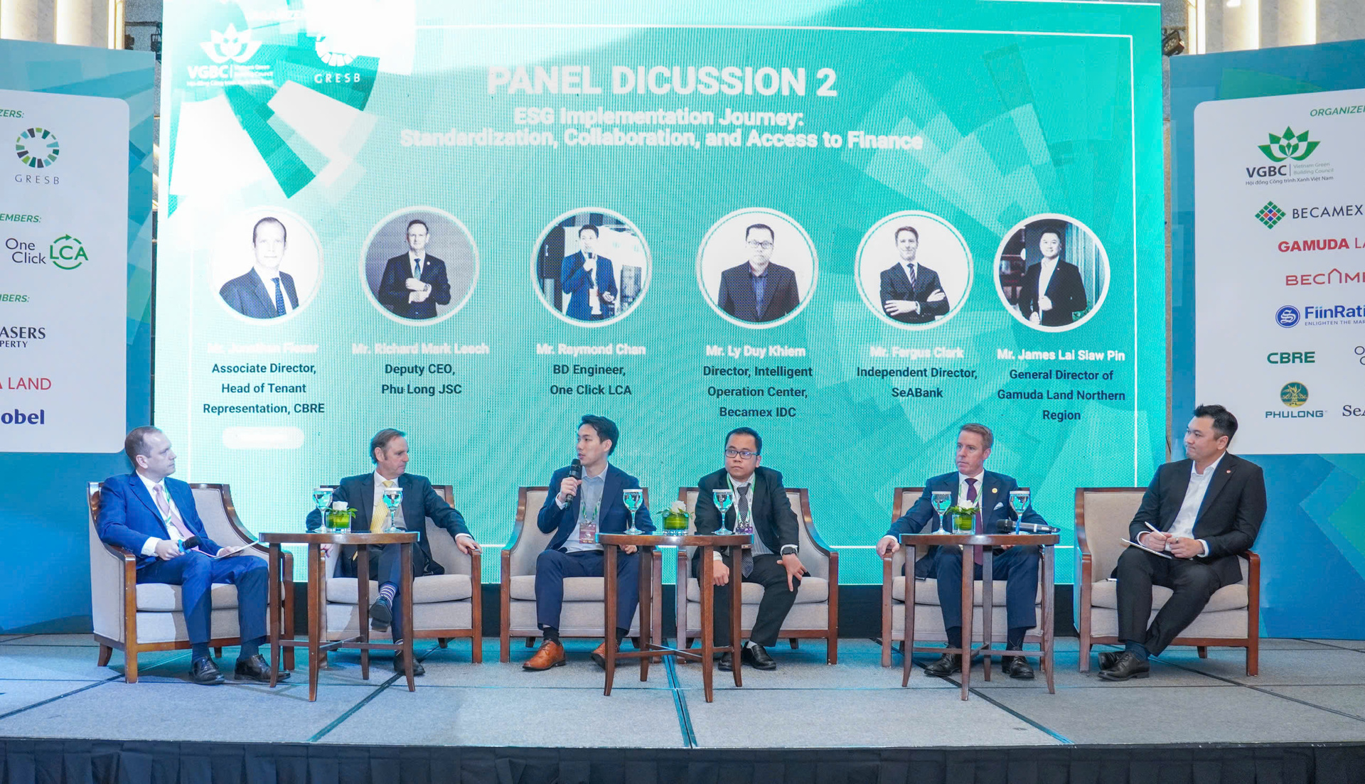 Các chuyên gia thảo luận tại Diễn đàn chuyên đề “Thực thi ESG trong bất động sản tại Việt Nam – Cơ hội và Giải pháp tài chính bền vững” sáng ngày 17/6/2026
