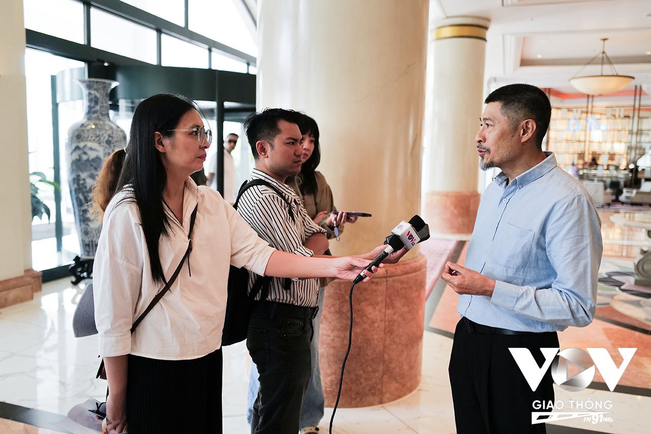 Phóng viên VOV phỏng vấn đạo diễn Charlie Nguyễn tại Haniff 2024 - Liên hoan phim quốc tế Haniff lần thứ VII