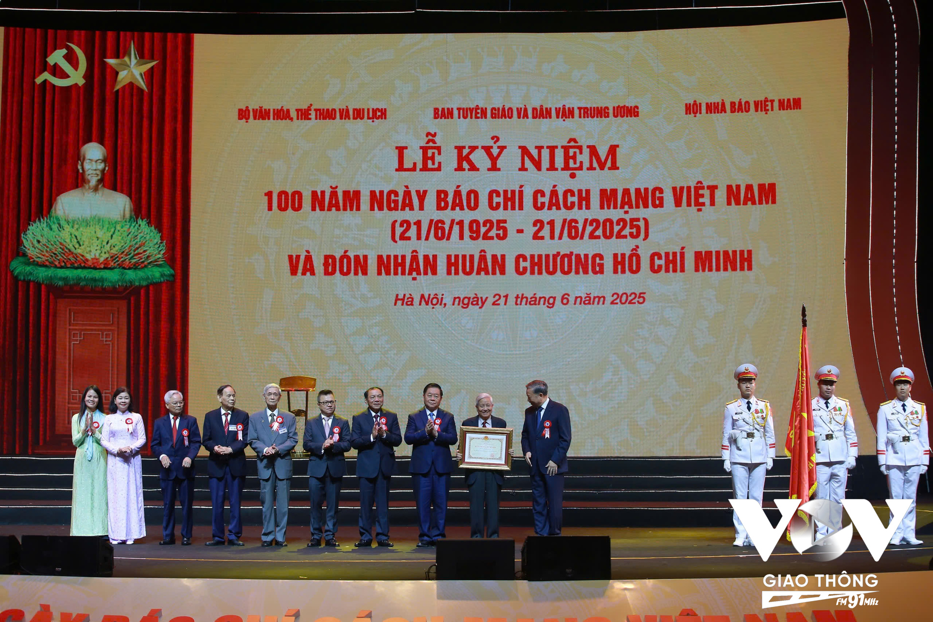 Tổng Bí thư Tô Lâm trao tặng Huân chương Hồ Chí Minh cho đội ngũ những người làm báo cách mạng Việt Nam