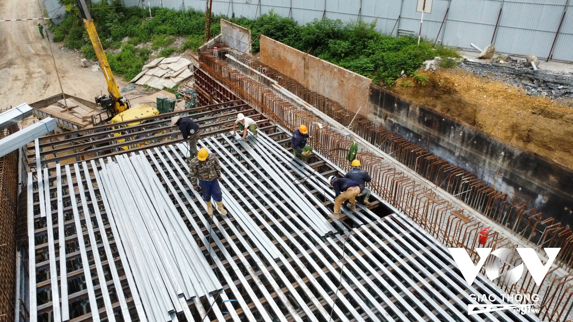 Công trường cầu Phong Châu mới như một “thép thử” của ý chí và sức chiến đấu không mệt mỏi của những người lính Trường Sơn