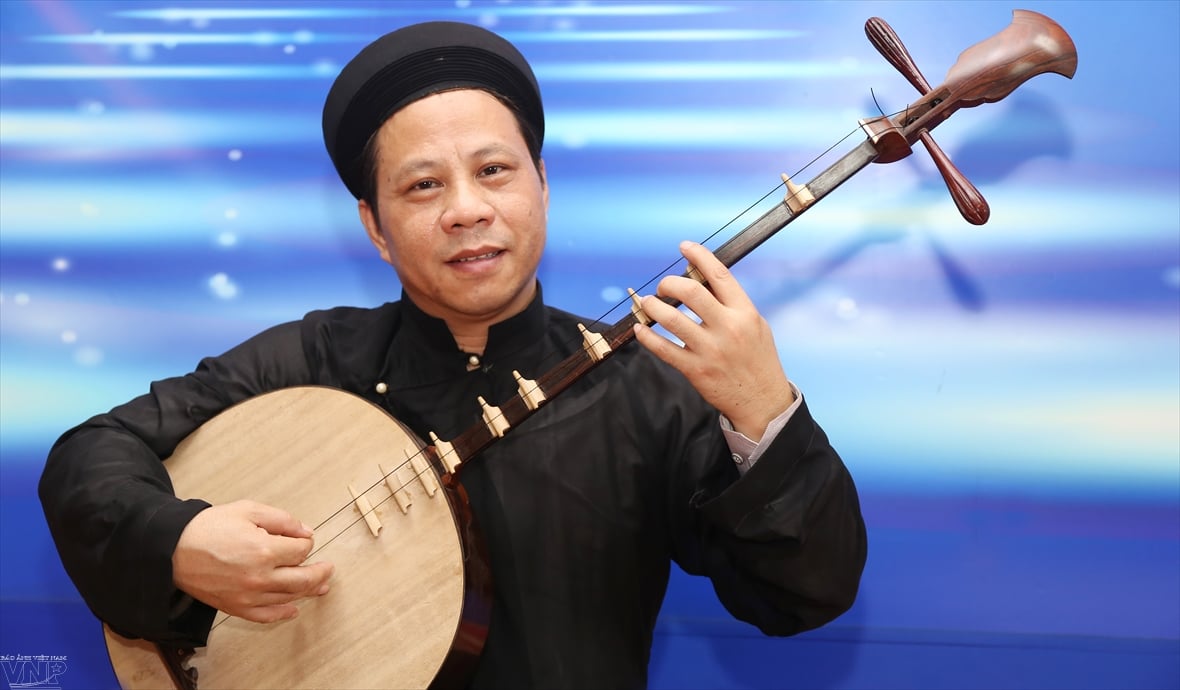 Nghệ nhân Chầu Văn, Nghệ nhân Ưu tú Lương Trọng Quỳnh