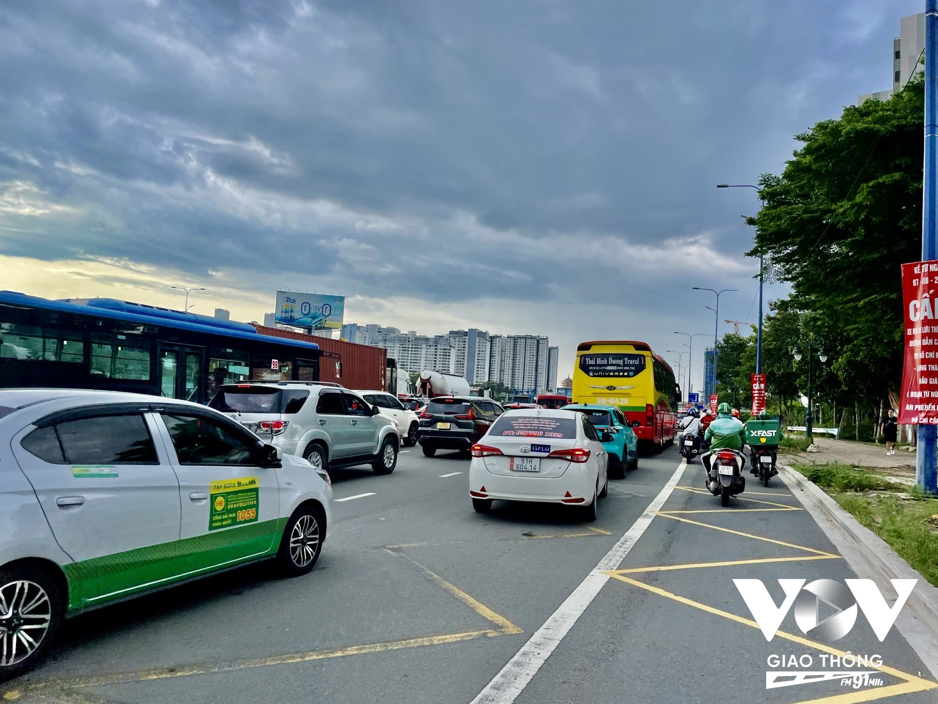 Sở Xây dựng TP.HCM đã tiến hành cấm xe máy lưu thông trên đường dẫn cao tốc từ nút giao An Phú đến đường Võ Chí Công từ ngày 76, nhằm đảm bảo an toàn