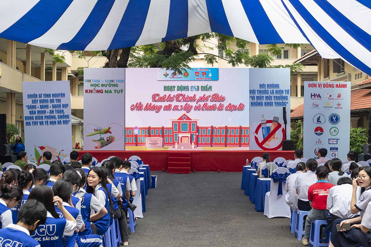Nói không với thuốc lá điện tử vì một môi trường không khói thuốc (Ảnh PX03)