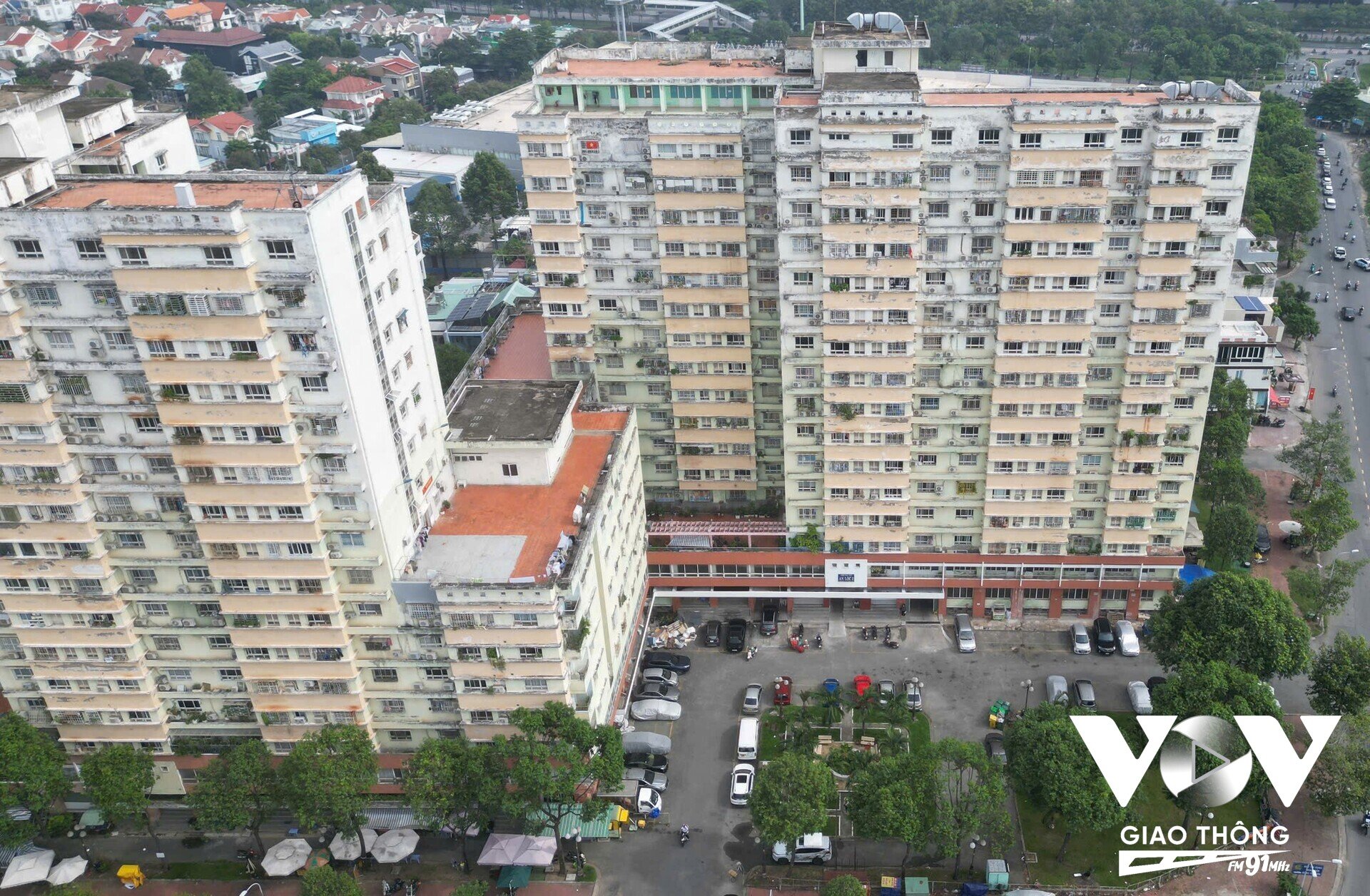 Chung cư An Phúc – An Lộc tại TP. Thủ Đức, TP.HCM được đưa vào vận hành từ năm 2008 theo diện tái định cư cho một số người dân trong dự án giải tỏa tại Thủ Thiêm. Sau hơn 15 năm sử dụng, công trình đã xuống cấp nghiêm trọng