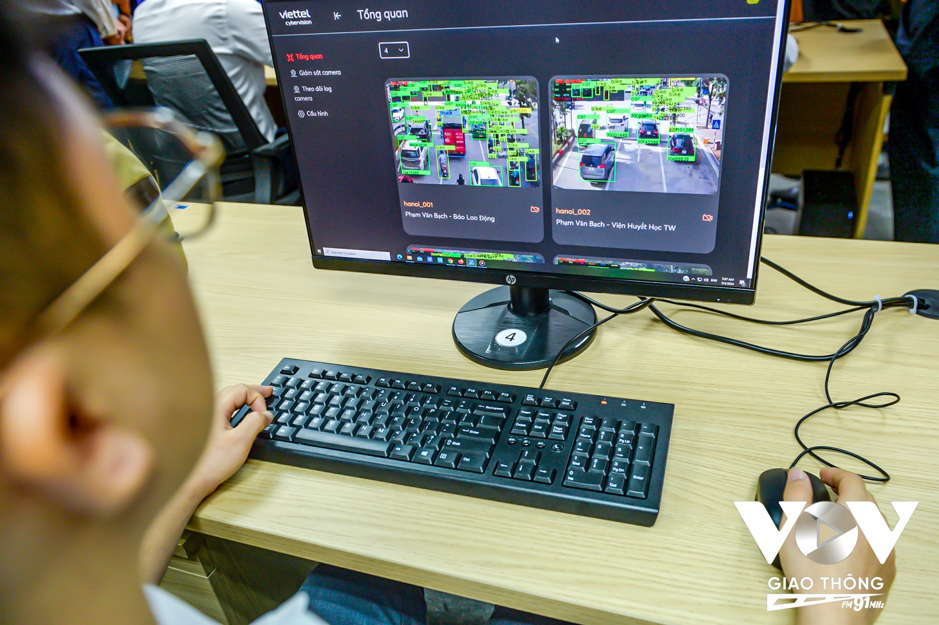 Các dữ liệu từ camera lắp đặt tại 2 nút giao trên đường Phạm Văn Bạch được truyền tải về Trung tâm Điều hành giao thông thông minh.