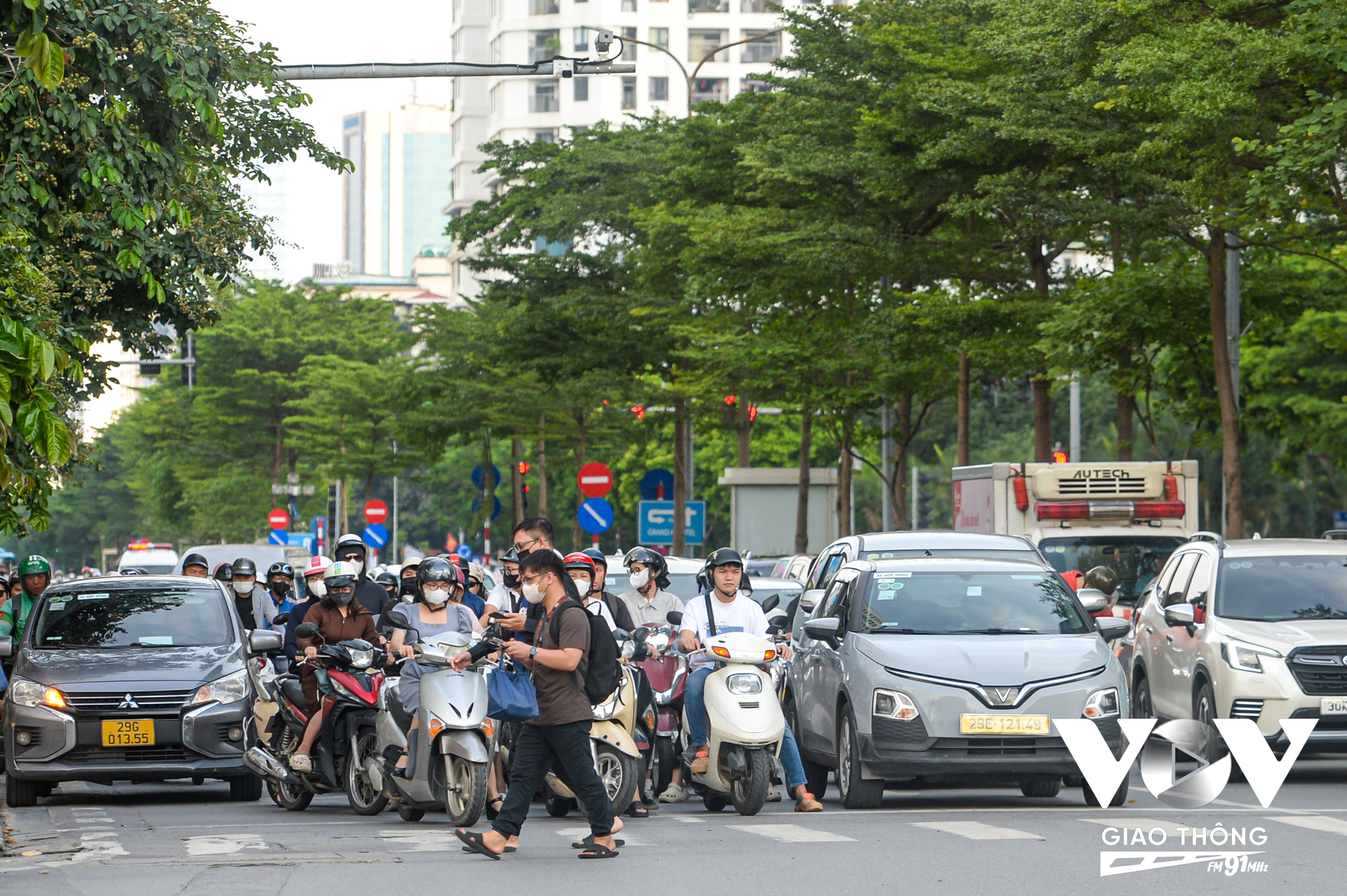Hệ thống giao thông thông minh có các chức năng như: Hệ thống giám sát giao thông; cung cấp thông tin giao thông; điều khiển giao thông; hỗ trợ xử lý vi phạm trật tự an toàn giao thông; quản lý giao thông công cộng; quản lý sự cố; quản lý kết cấu hạ tầng giao thông;....