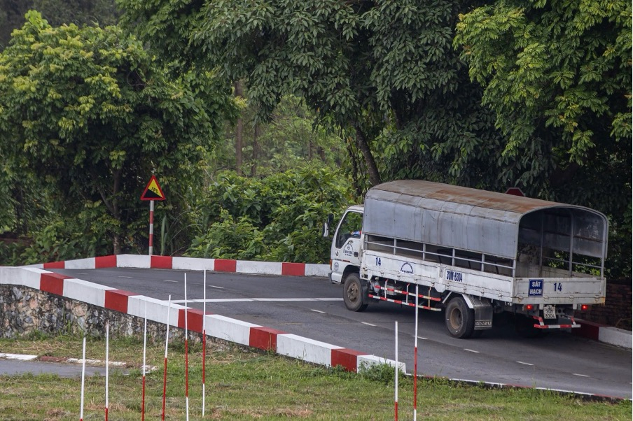 Thí sinh thực hiện phần thi thực hành