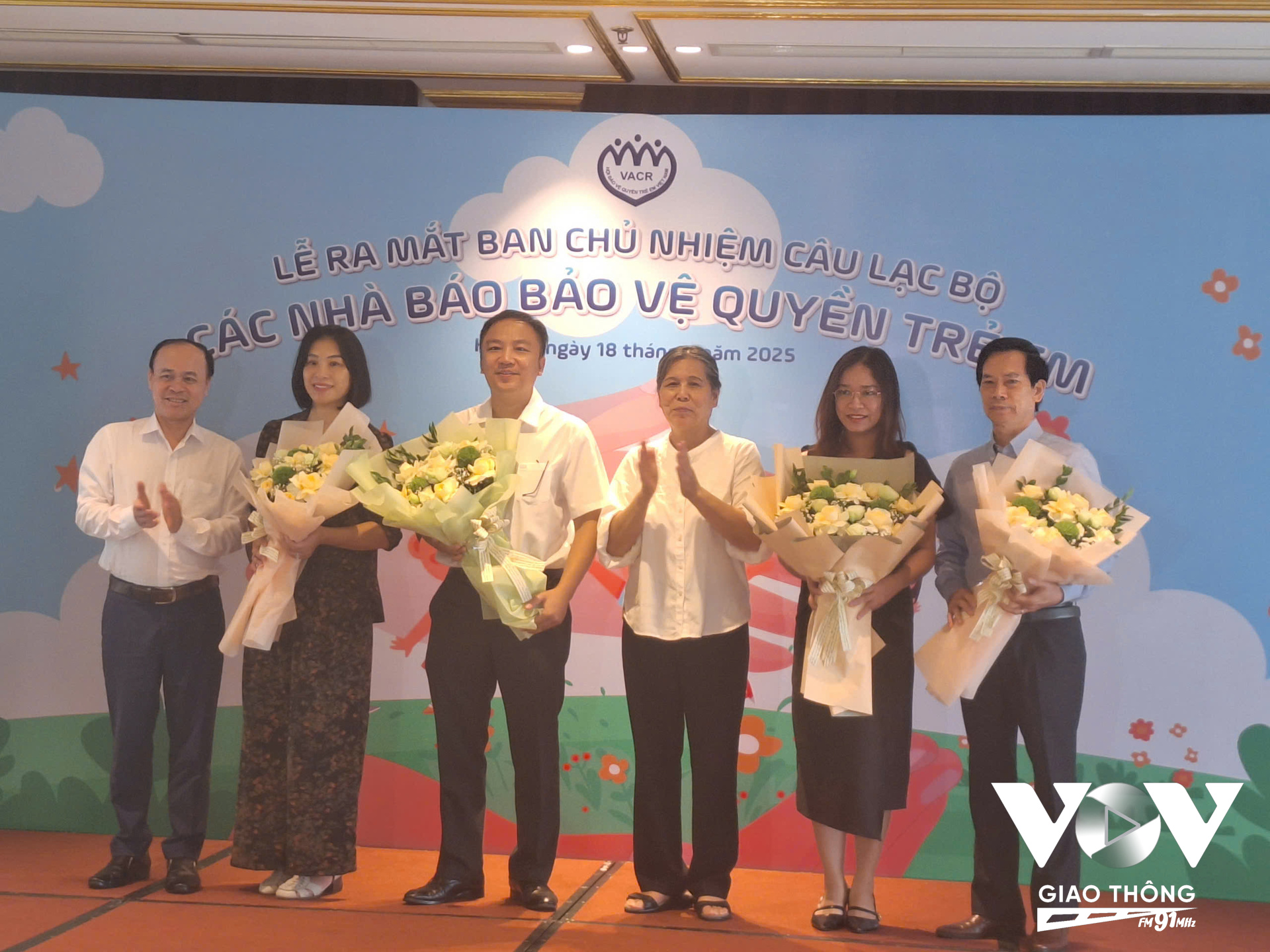 Ban Chủ nhiệm Câu lạc bộ “Các nhà báo bảo vệ quyền trẻ em”