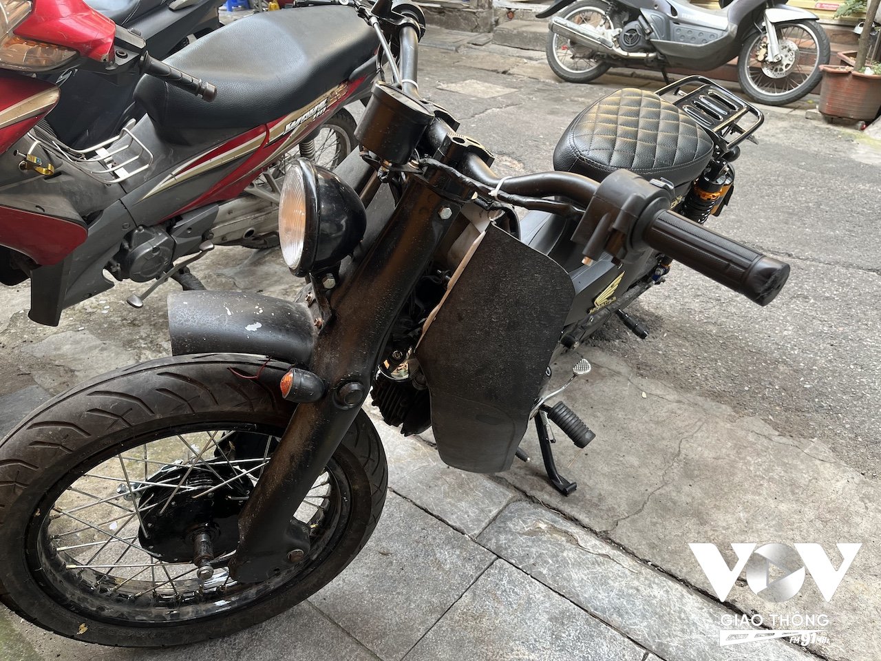 Xe cũ nát, xe tự chế cần phải dẹp bỏ trước khi tiến hành những biện pháp khác