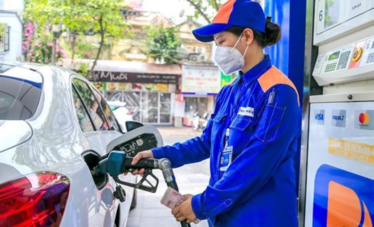 Từ ngày 1/8, xăng sinh học E10 sẽ có mặt trên thị trường - Ảnh minh họa
