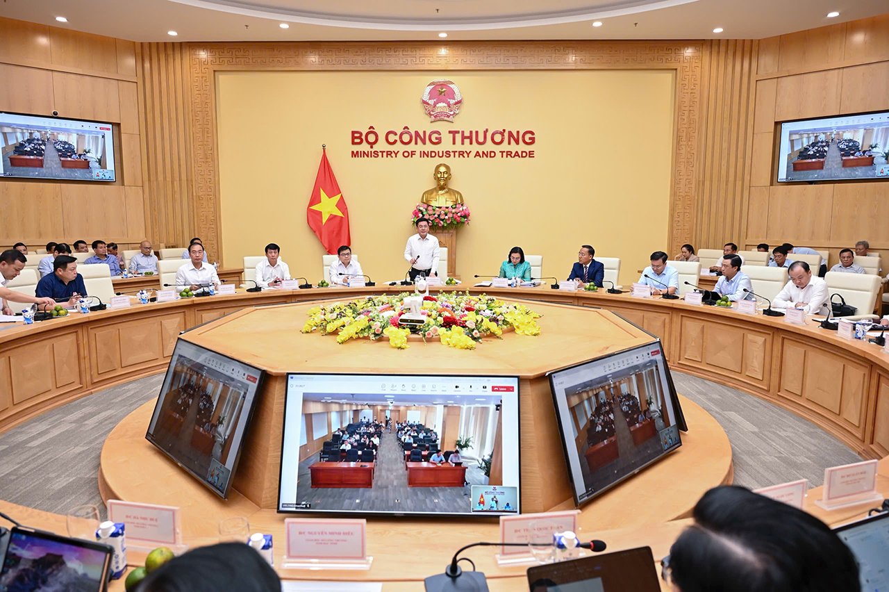 Toàn cảnh Hội nghị làm việc giữa Bộ Công Thương và lãnh đạo Sở Công Thương các tỉnh, thành phố