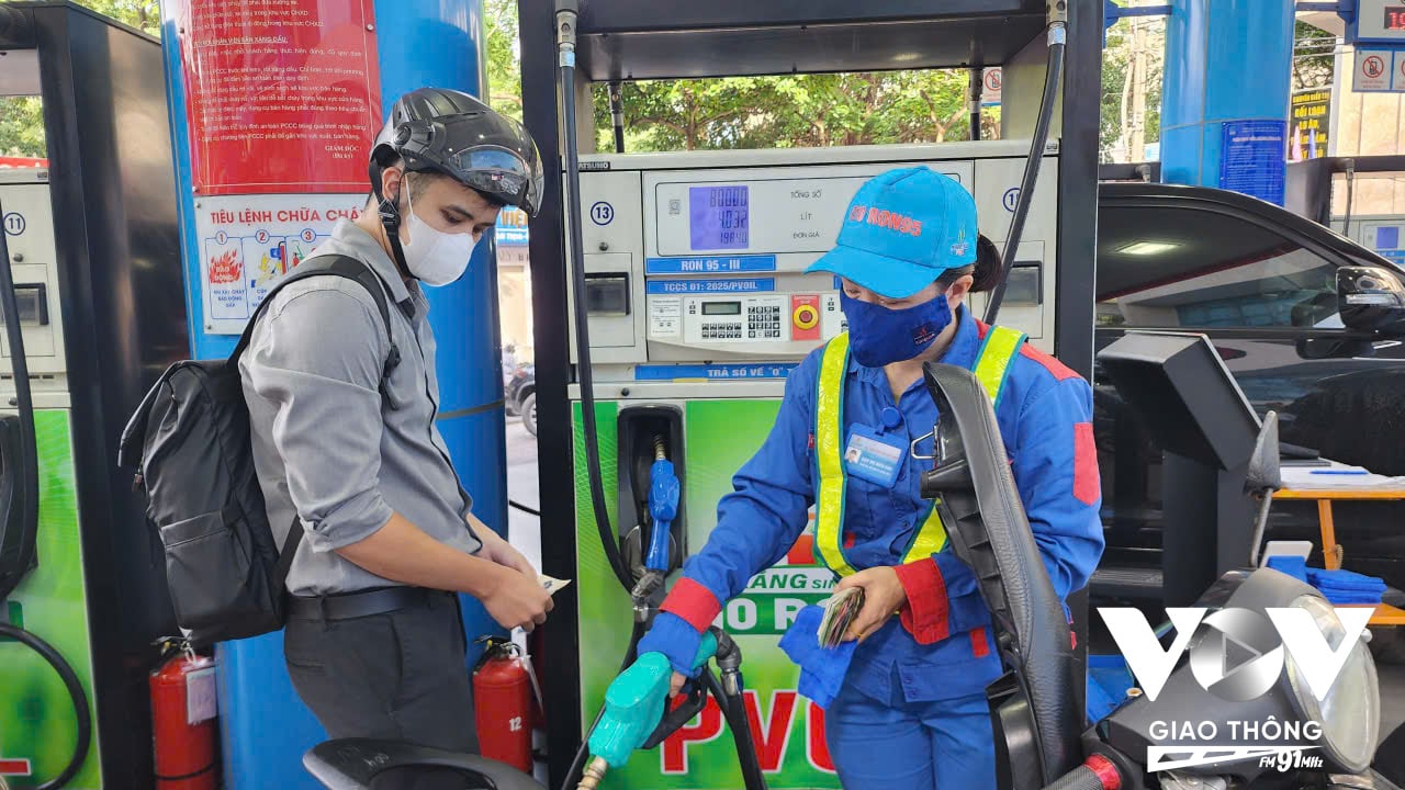Nhiều khách hàng bày tỏ sự tin tưởng và sẵn sàng sử dụng loại xăng này