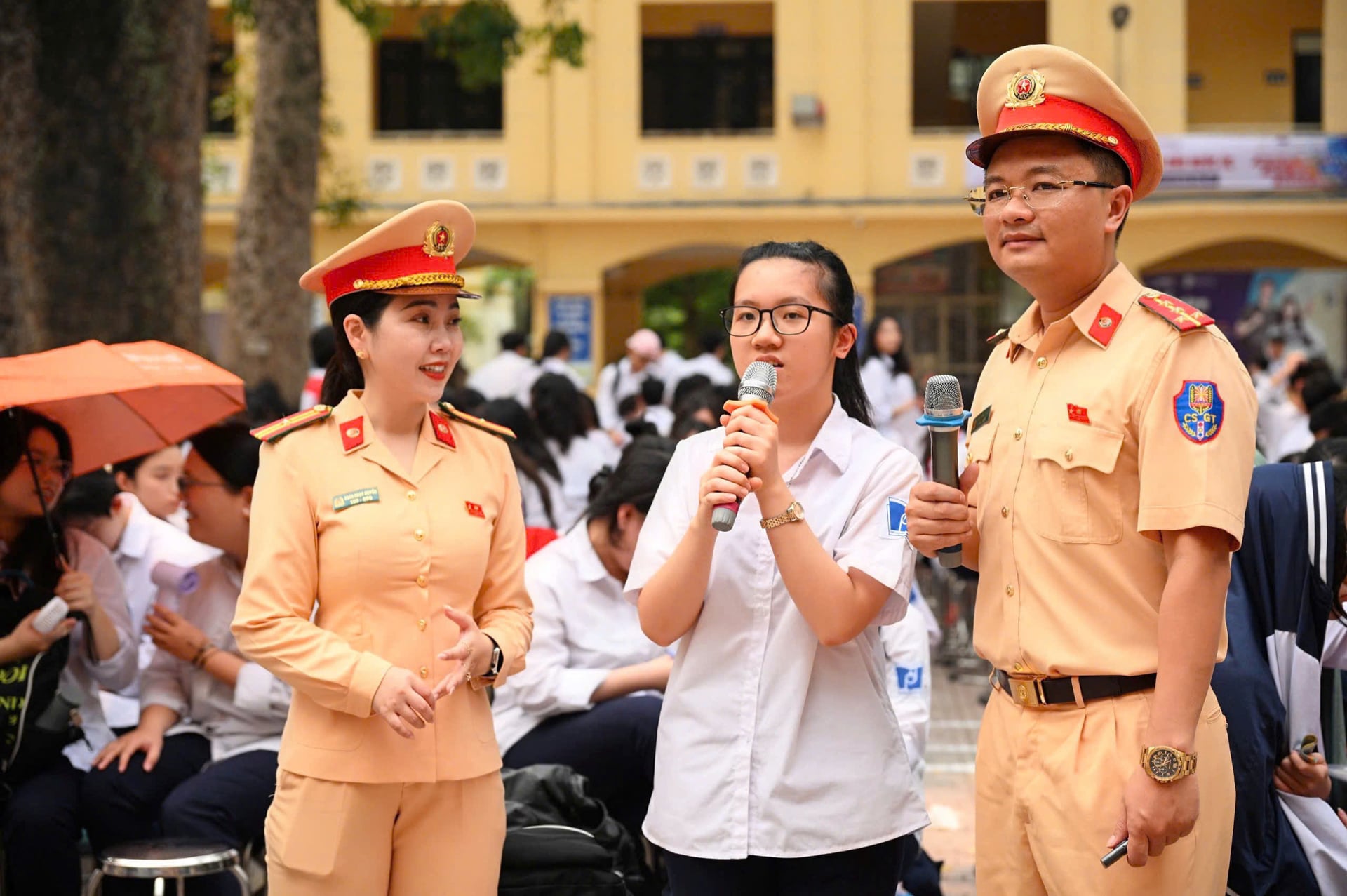 CSGT và công an cấp xã tăng cường tuyên truyền an toàn giao thông tại các cơ sở giáo dục