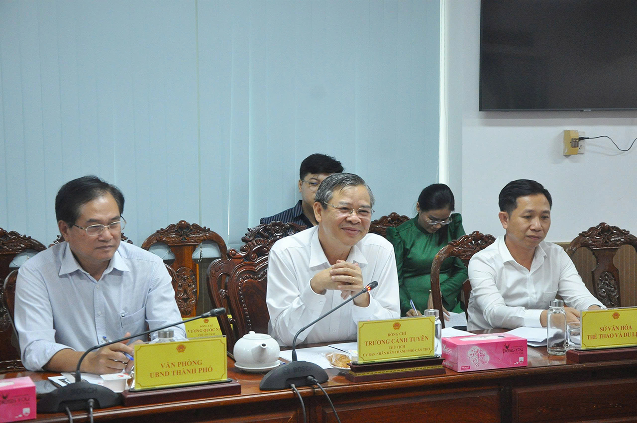 Ông Trương Cảnh Tuyên, Chủ tịch UBND TP. Cần Thơ cho biết, sẽ tổ chức các đoàn đến các quốc gia, xúc tiến đầu tư, thương mại và du lịch để nối lại các đường bay quốc tế.
