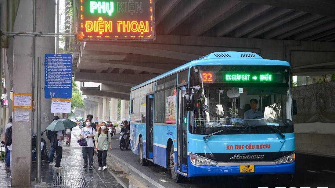 Hạ tầng giao thông cho người khuyết tật: Khung pháp lý đầy đủ, vì sao thực hiện khó?